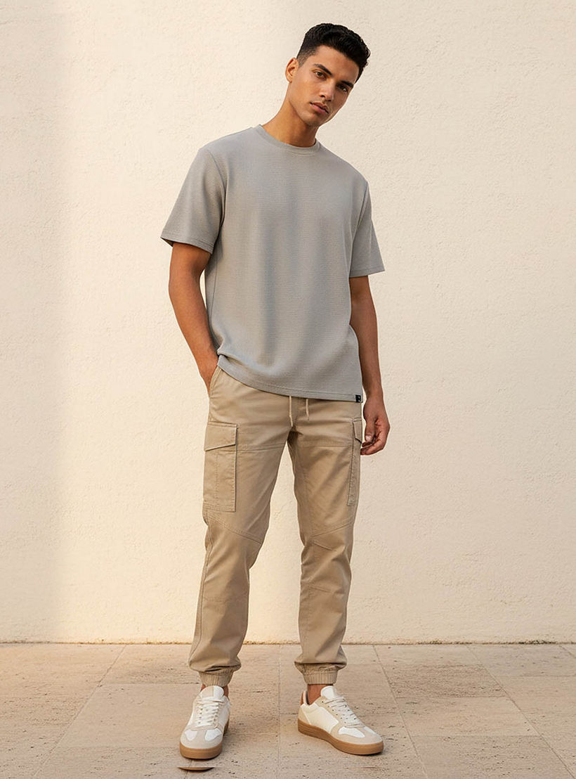 تيشيرت بنمط وافل بارز الملمس للرجال من لاف بانجولين-men-clothing-sportswearandactivewear-tshirtsandpolos-image-3