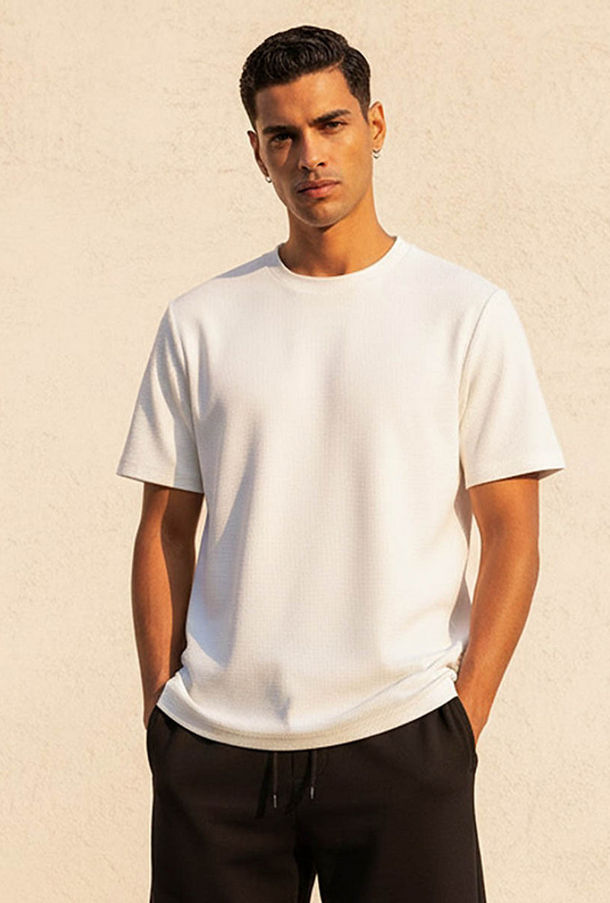 تيشيرت بنمط وافل بارز الملمس للرجال من لاف بانجولين-men-clothing-sportswearandactivewear-tshirtsandpolos-image-1