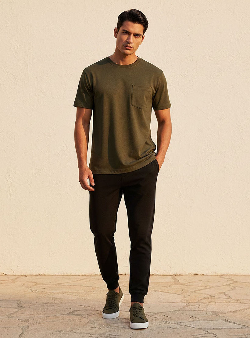 تيشيرت قابل للتمدد في اتجاهين من لاف بانجولين-men-clothing-sportswearandactivewear-tshirtsandpolos-image-3