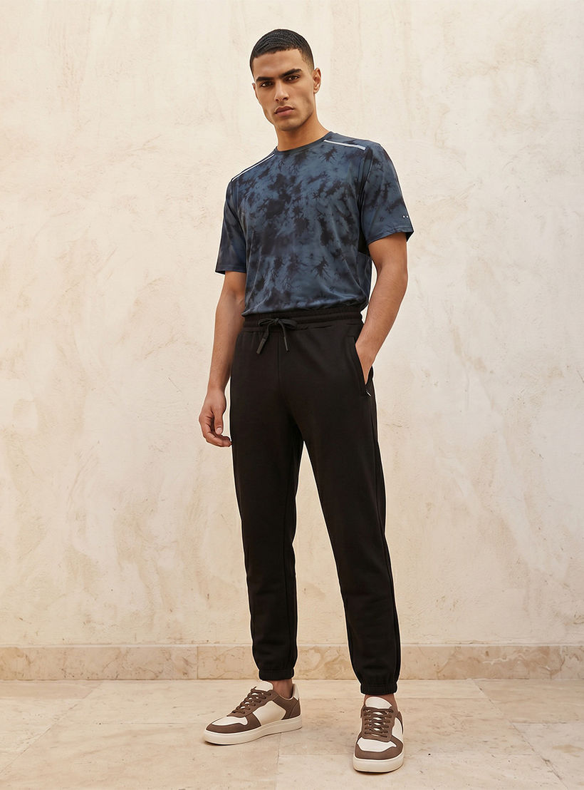 بنطلون رياضي بقصّة عادية وجيوب من لاف بانجولين-men-clothing-sportswearandactivewear-bottoms-joggers-image-3