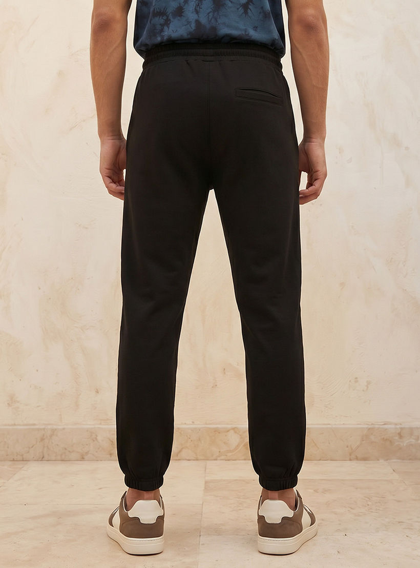 بنطلون رياضي بقصّة عادية وجيوب من لاف بانجولين-men-clothing-sportswearandactivewear-bottoms-joggers-image-4