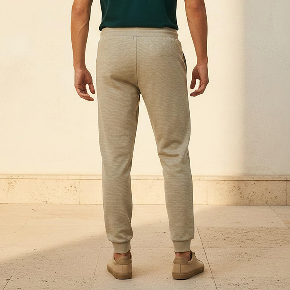 بنطلون جوجرز بملمس بارز من كابا-men-clothing-sportswearandactivewear-bottoms-joggers-image-4