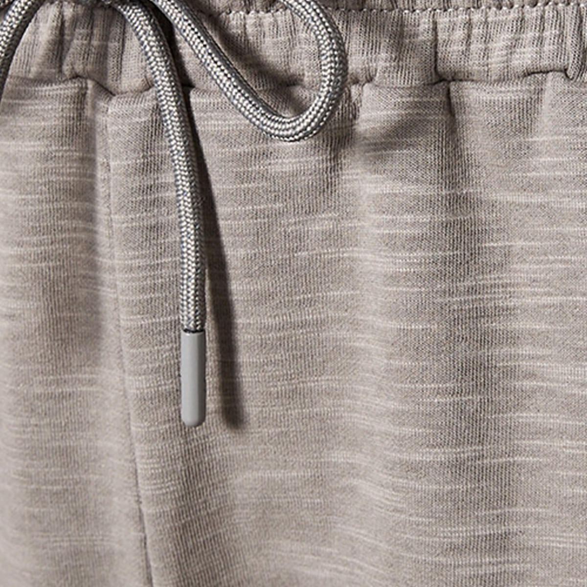شورت رجالي مريح بمرونة فائقة وملمس بارز من كابا-men-clothing-bottoms-shorts-image-2