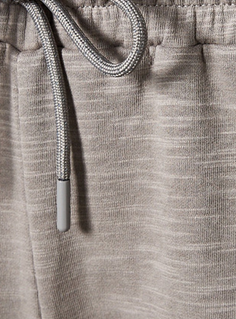 شورت رجالي مريح بمرونة فائقة وملمس بارز من كابا-men-clothing-bottoms-shorts-image-2