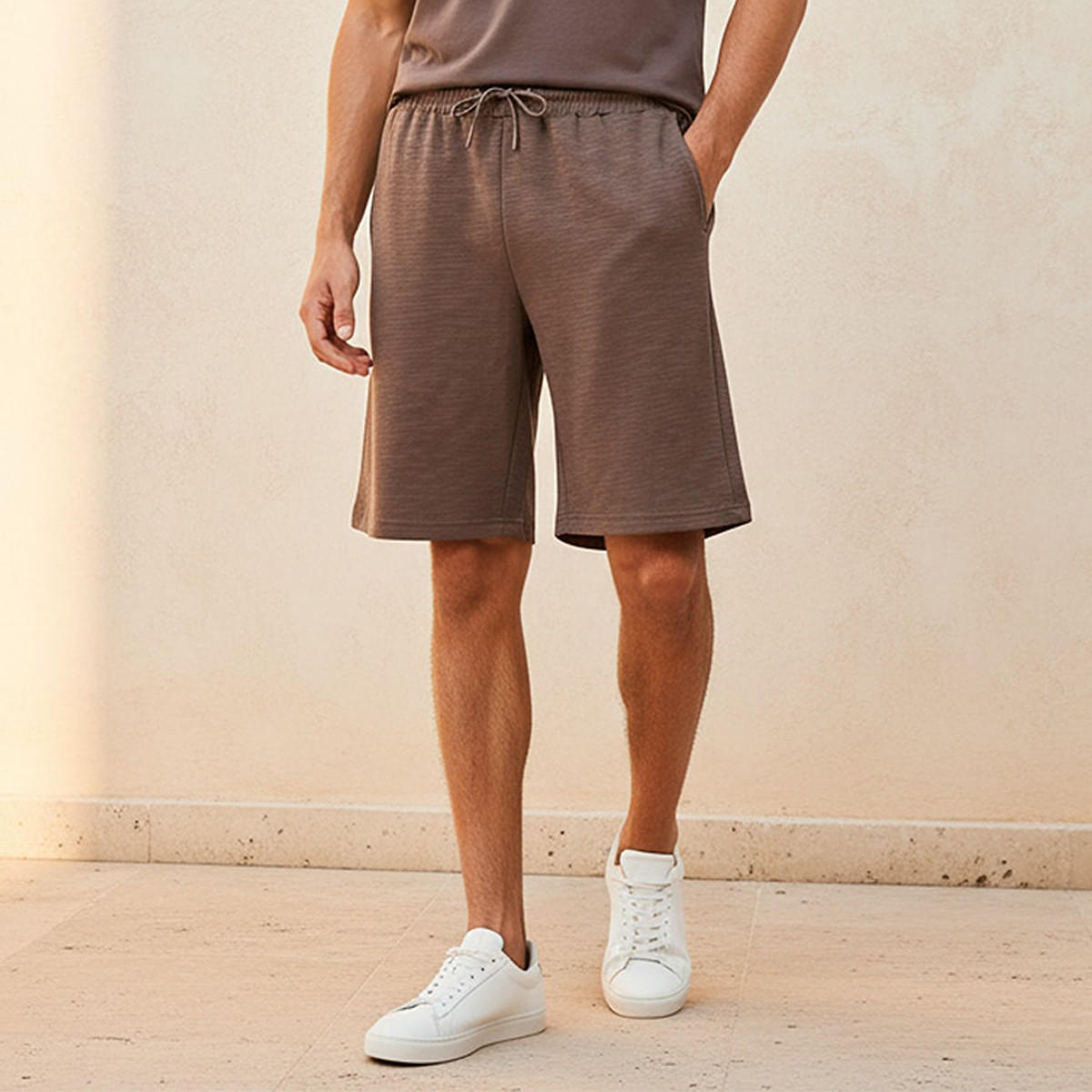 شورت رجالي مريح بمرونة فائقة وملمس بارز من كابا-men-clothing-bottoms-shorts-image-1
