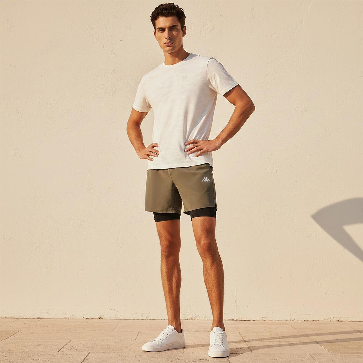 شورت رياضي بمرونة فائقة وطبقة داخلية من كابا-men-clothing-bottoms-shorts-image-3