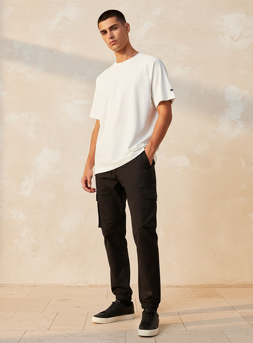 Love Pangolin Raglan Sleeves Oversized T-shirt-men-clothing-sportswearandactivewear-tshirtsandpolos-image-3