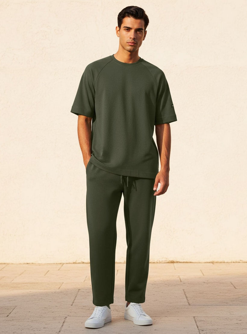 Love Pangolin 4 Way Stretch T-shirt-men-clothing-sportswearandactivewear-tshirtsandpolos-image-3