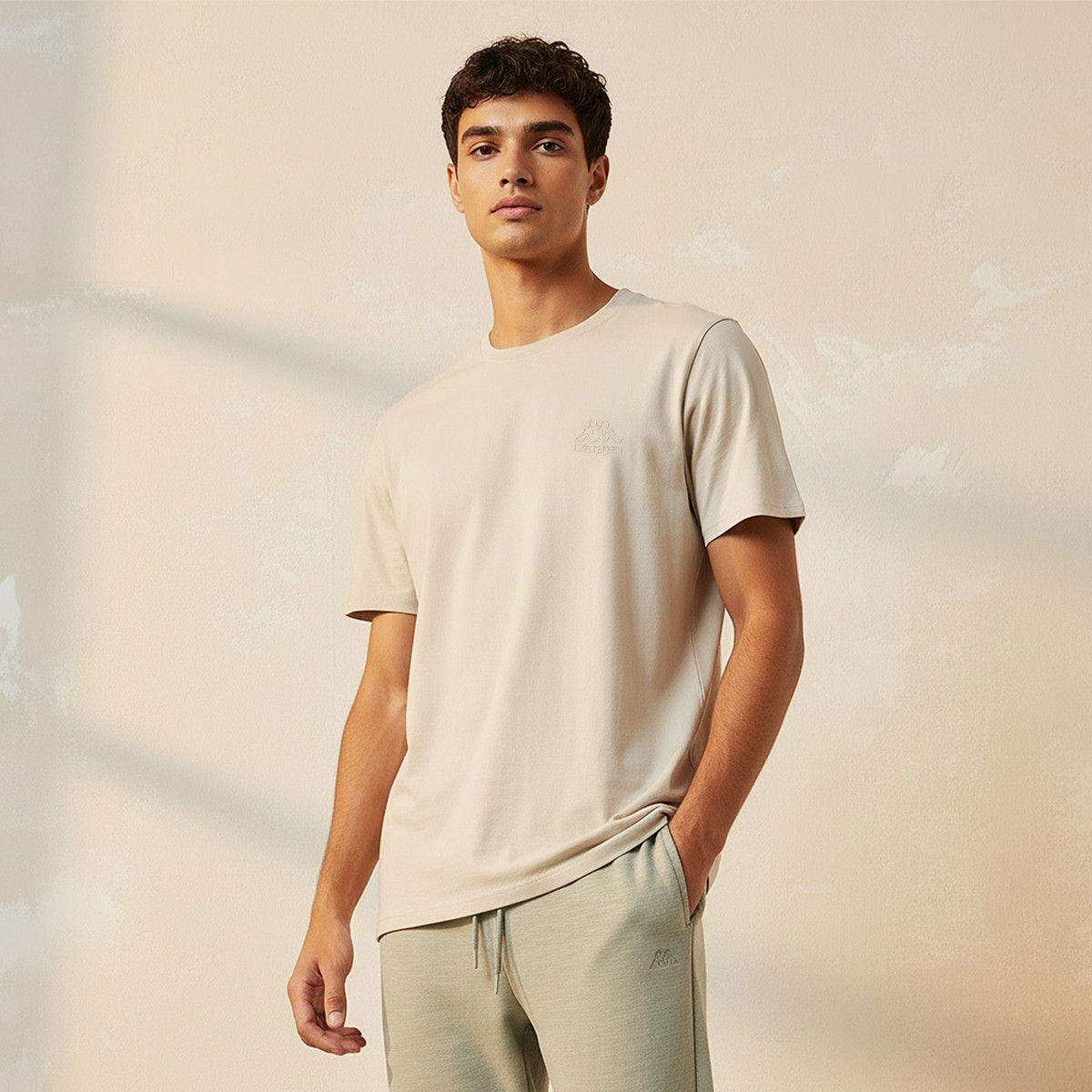 تيشيرت بطبعات شعار من كابا-men-clothing-sportswearandactivewear-tshirtsandpolos-image-6