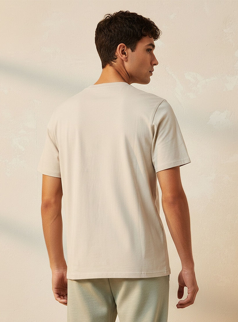 تيشيرت بطبعات شعار من كابا-men-clothing-sportswearandactivewear-tshirtsandpolos-image-4