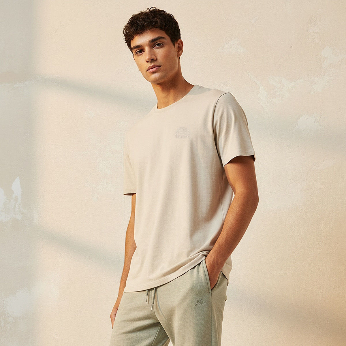 تيشيرت بطبعات شعار من كابا-men-clothing-sportswearandactivewear-tshirtsandpolos-image-11