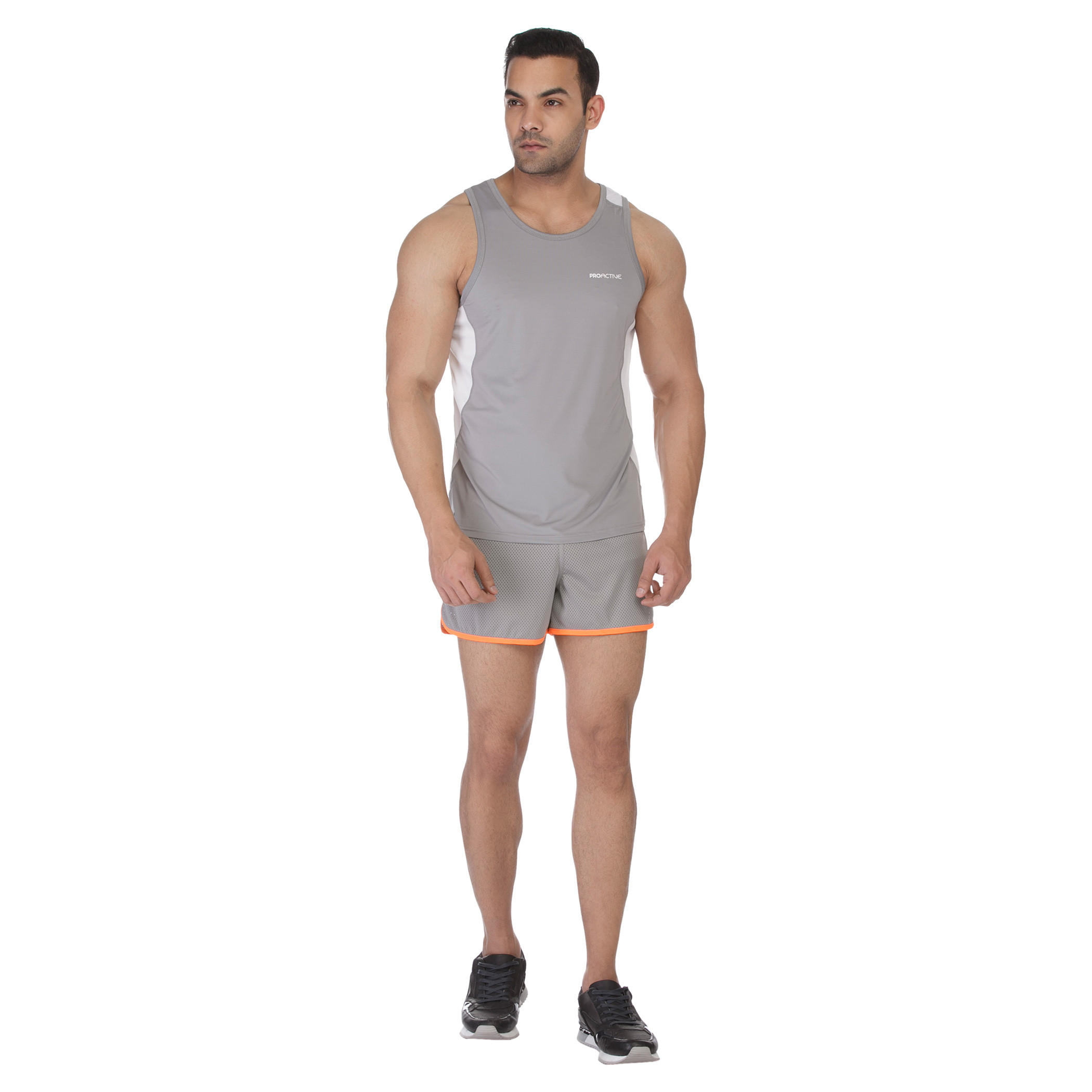 Sleeveless T-shirt-men-clothing-sportswearandactivewear-tshirtsandpolos-image-5