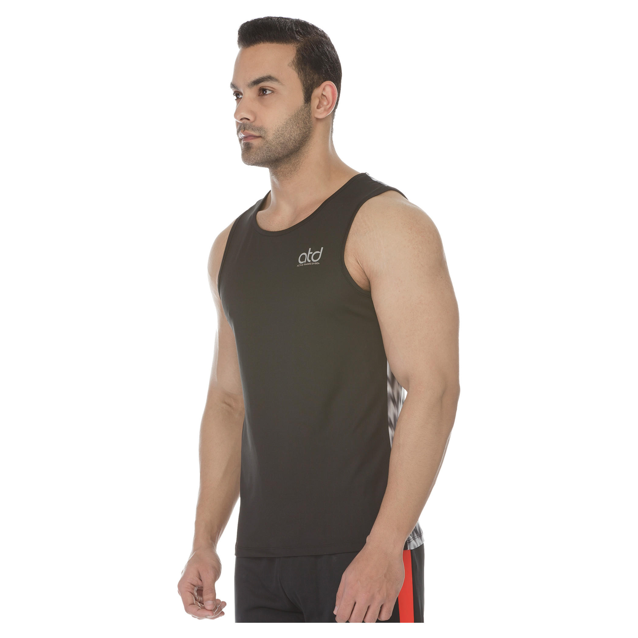 Sleeveless T-shirt-men-clothing-sportswearandactivewear-tshirtsandpolos-image-8