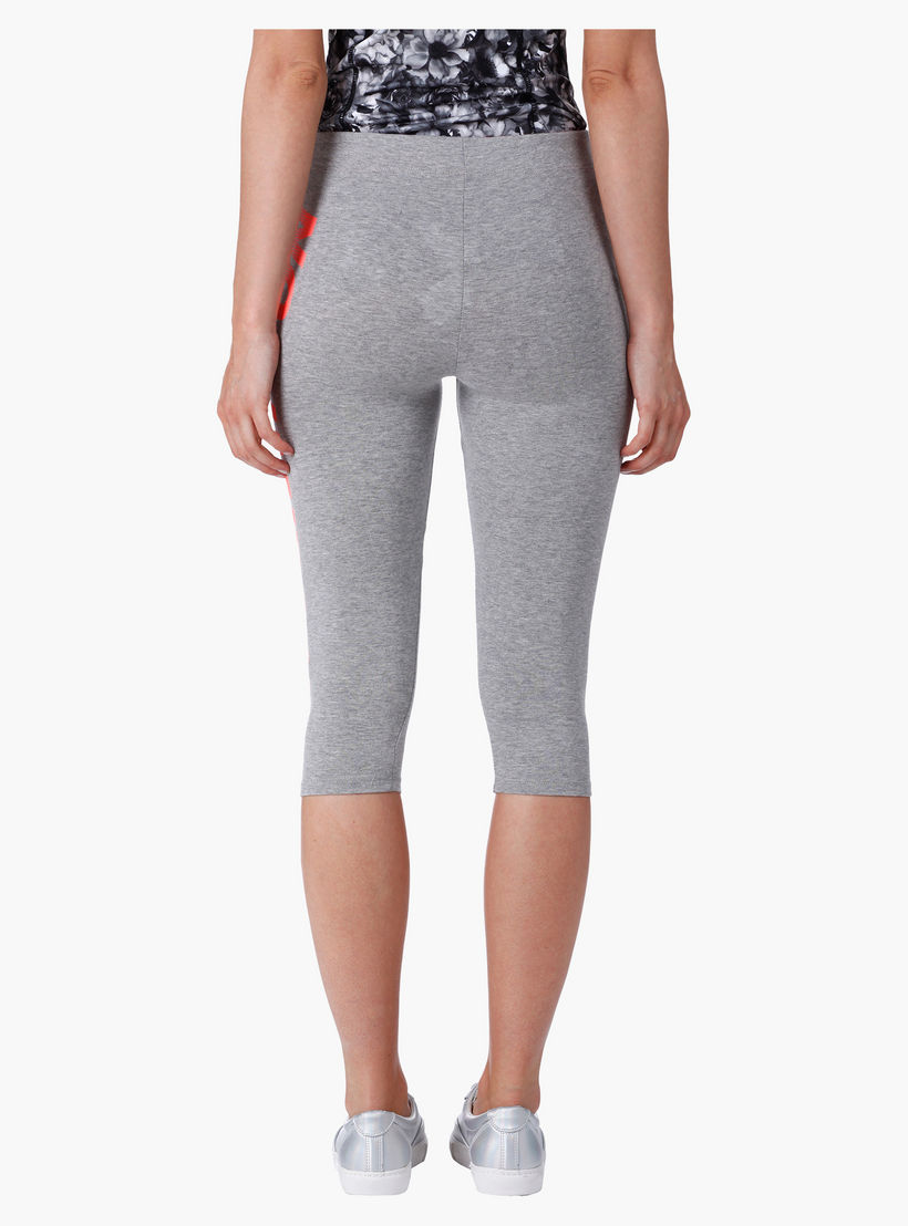 Printed 3/4th Length Pants in Regular Fit-women-clothing-bottoms-leggings-image-4