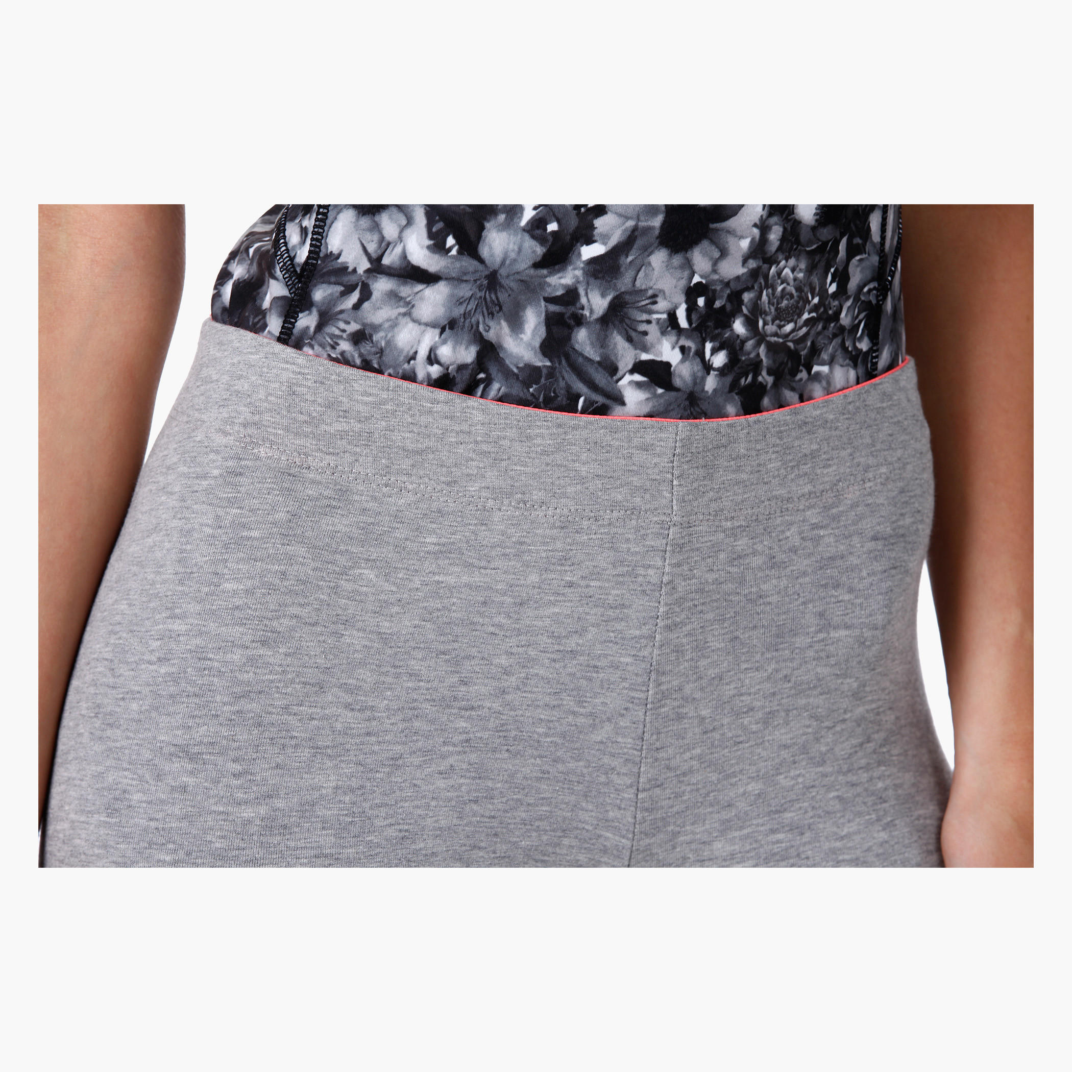 Printed 3/4th Length Pants in Regular Fit-women-clothing-bottoms-leggings-image-2
