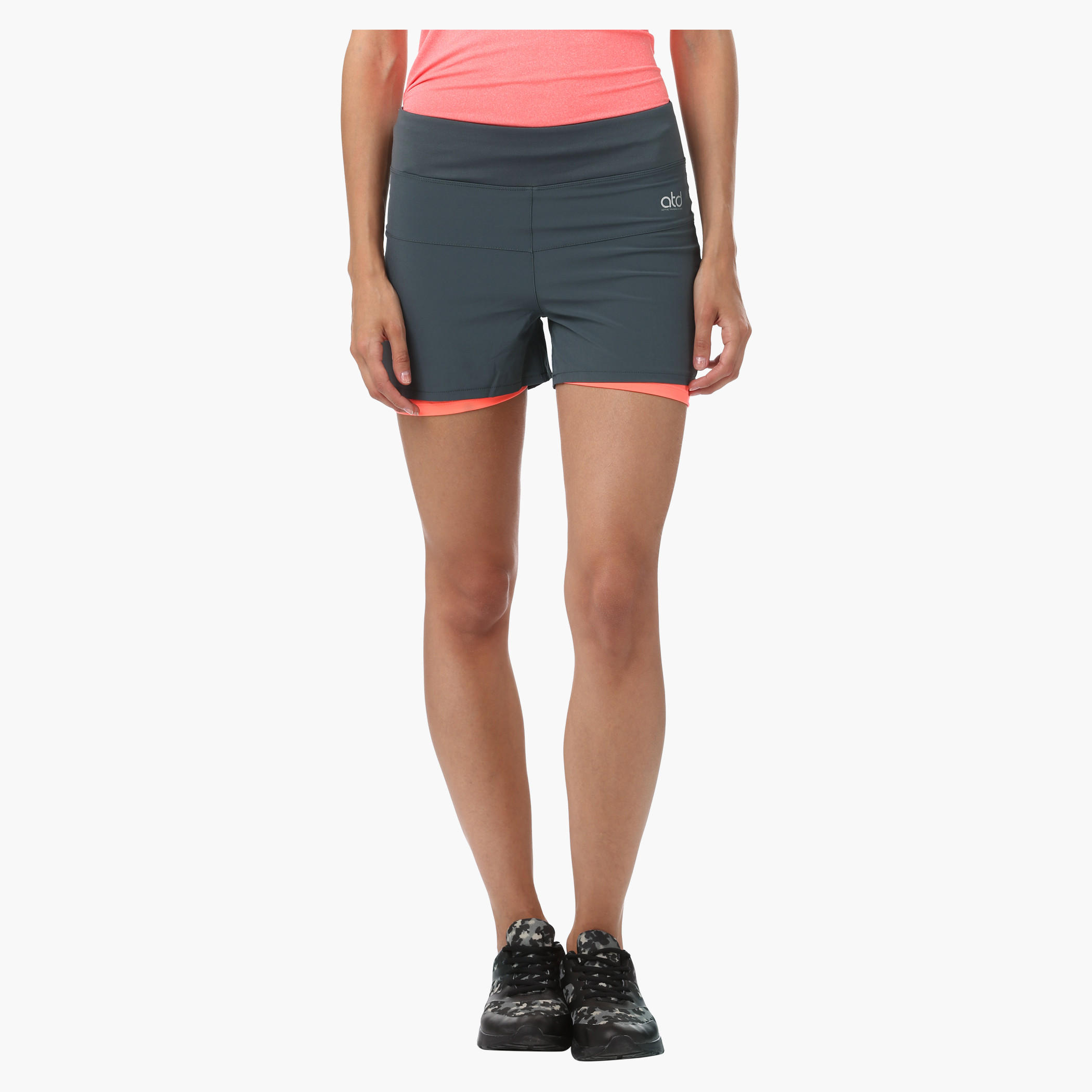 Shorts in Regular Fit-women-clothing-sportswearandactivewear-bottoms-image-5