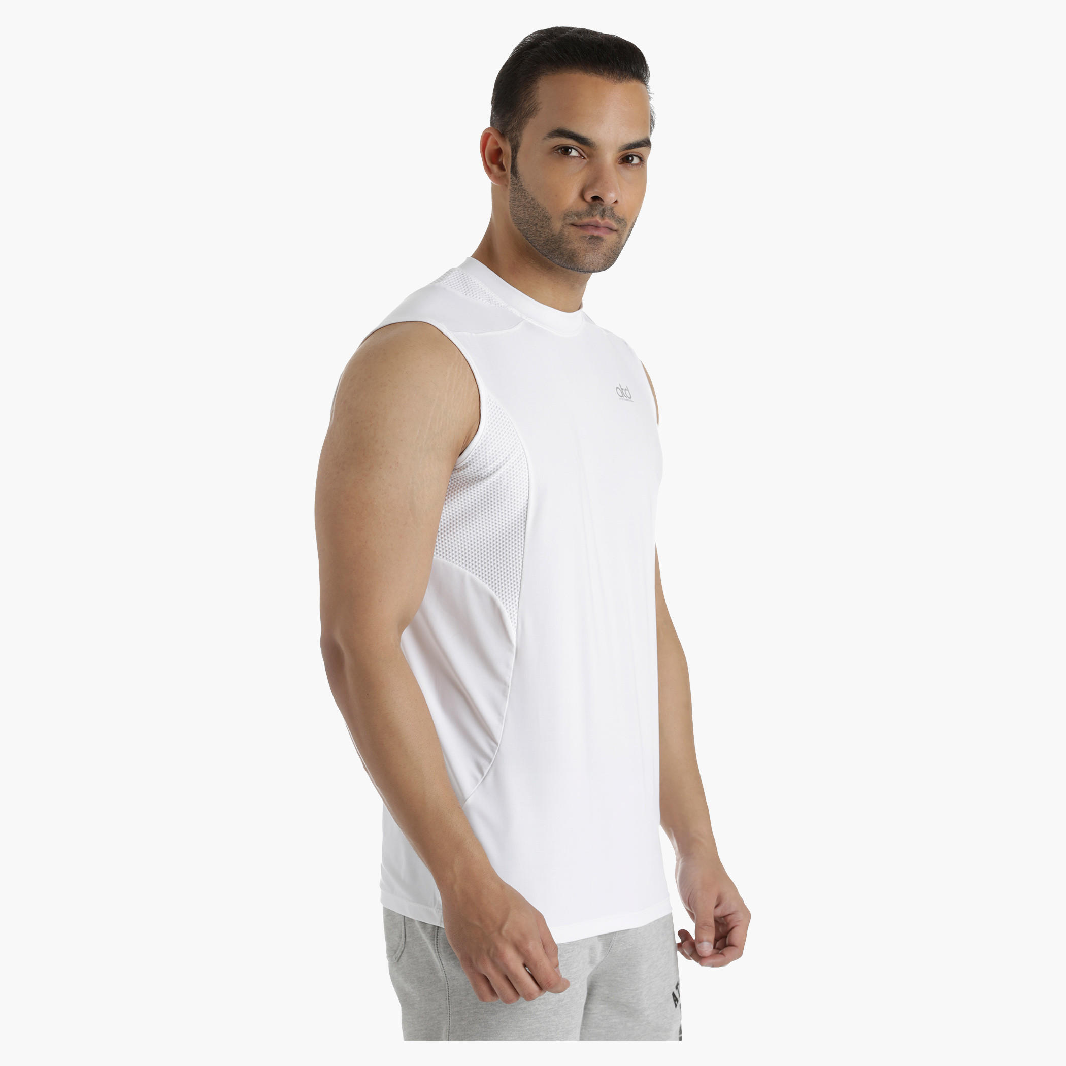 Mesh Cut-and-Sew Vest in Regular Fit-men-clothing-sportswearandactivewear-tshirtsandpolos-image-3