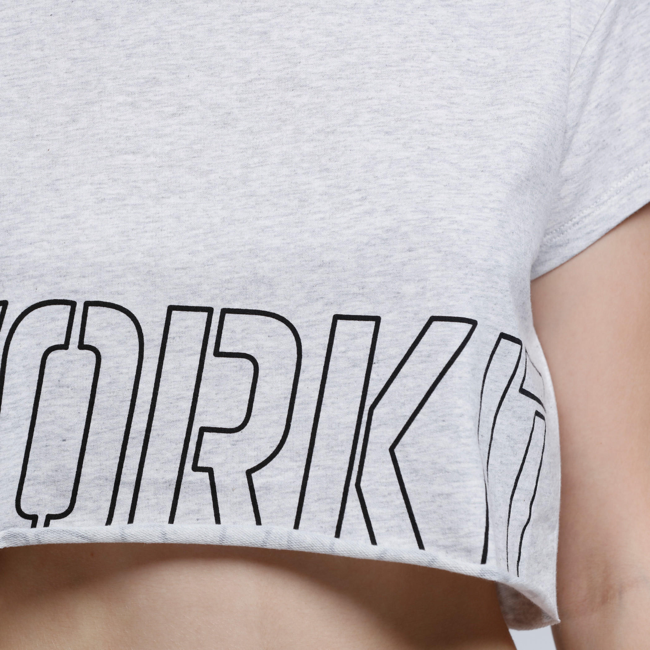 Printed Crop Top with Round Neck and Short Sleeves -women-clothing-sportswearandactivewear-tshirtsandvests-image-4