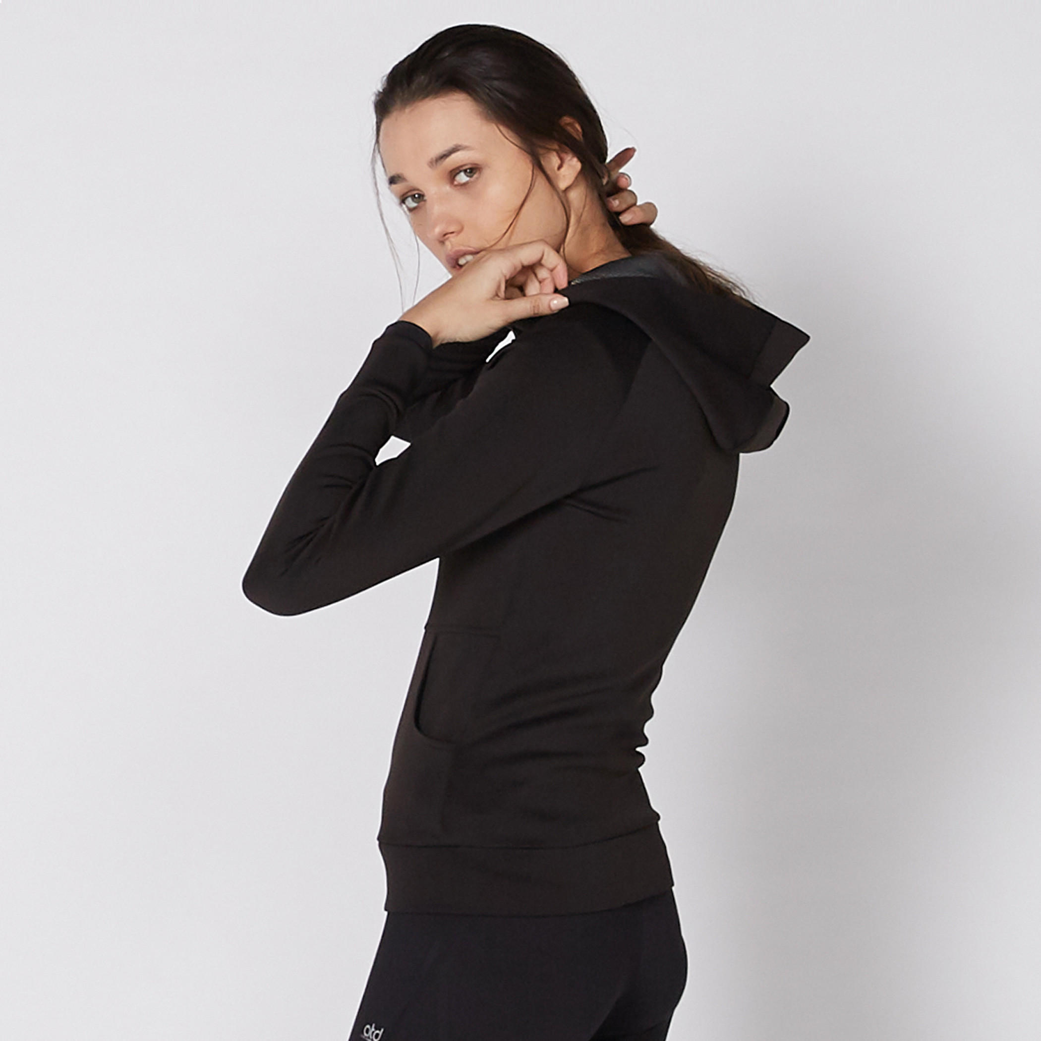 جاكيت بأكمام طويلة وسحّاب إغلاق مع طبعات مرفق بسمّاعات أذن قابلة للفصل-women-clothing-sportswearandactivewear-hoodiesandsweatshirts-image-4