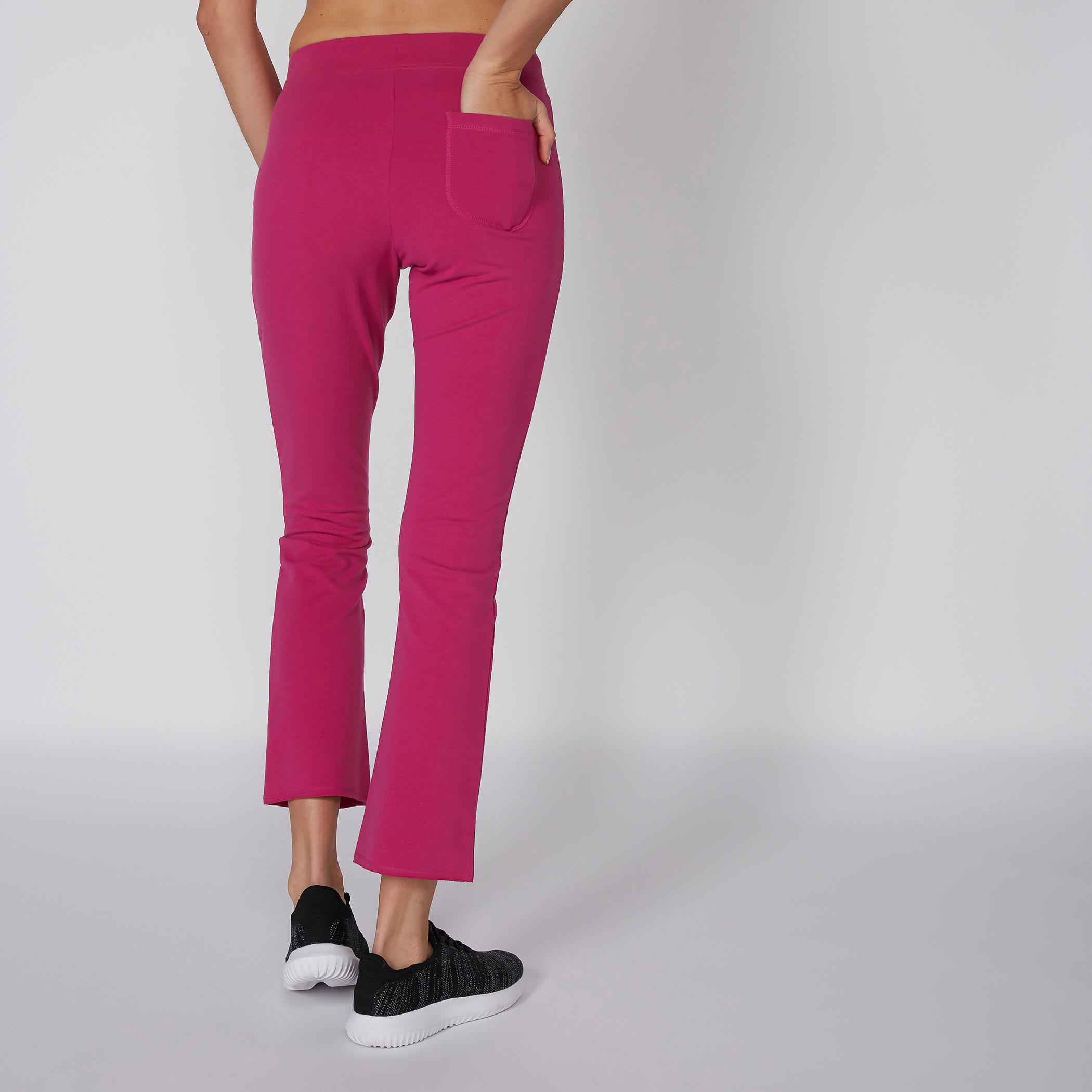 بنطال طويل برباط-women-clothing-sportswearandactivewear-bottoms-image-4