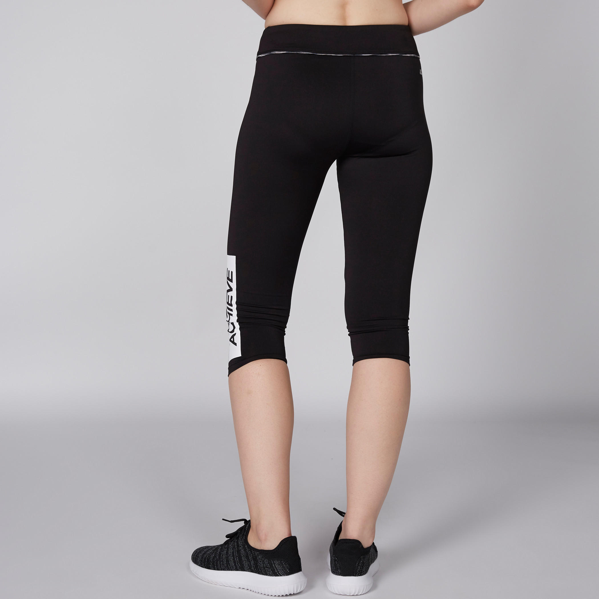 بنطال ليقنز بطول 3/4 وخصر مطّاطي وطبعات-women-clothing-bottoms-leggings-image-5