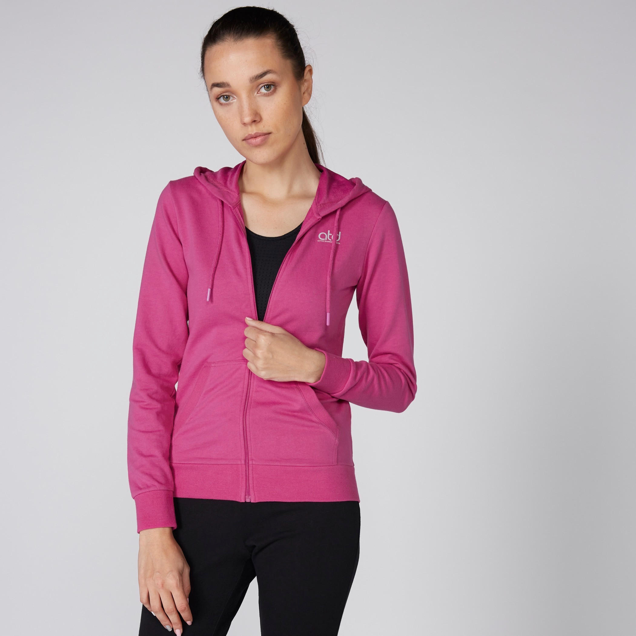 جاكيت بأكمام طويلة وسحّاب إغلاق وقبعة-women-clothing-sportswearandactivewear-hoodiesandsweatshirts-image-1