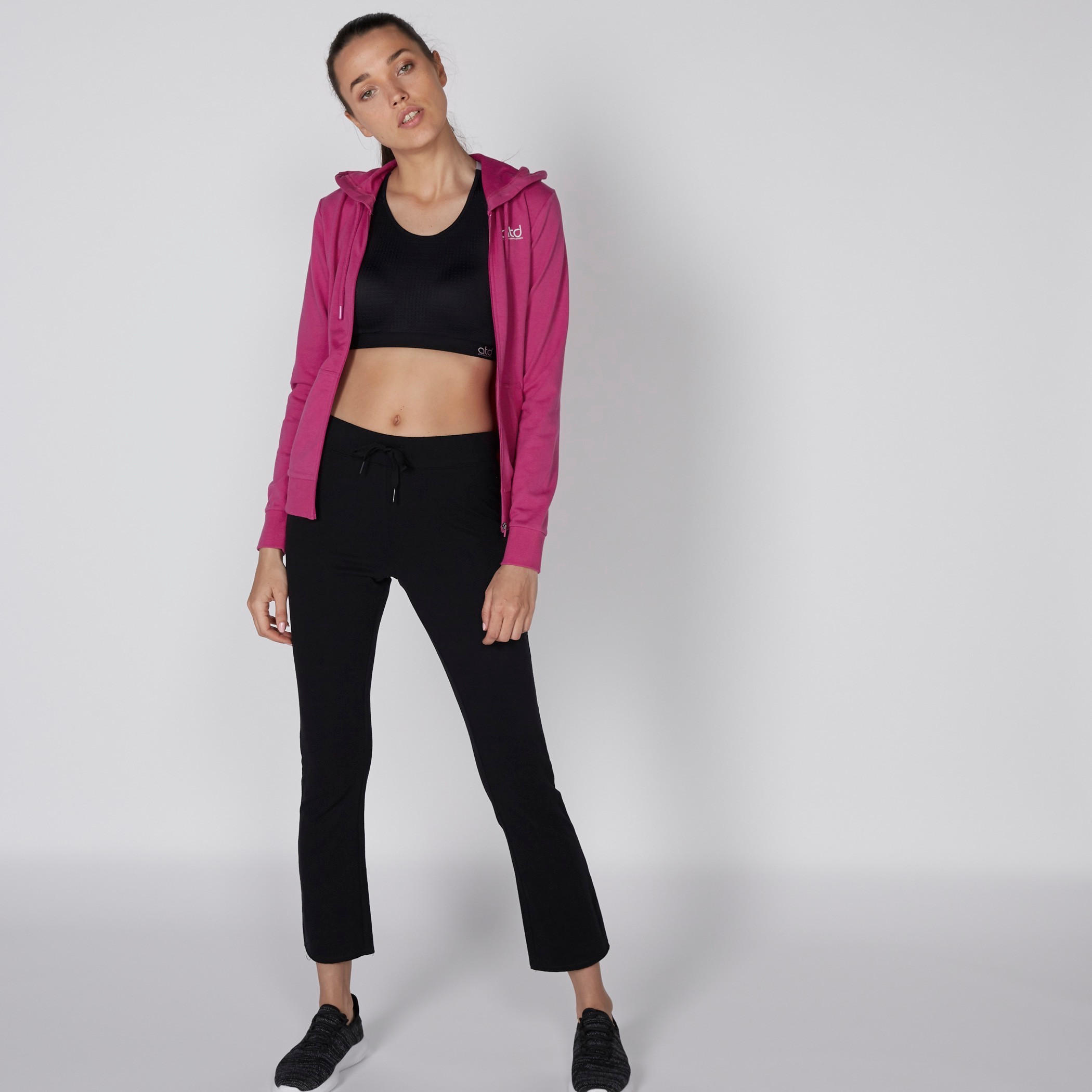 جاكيت بأكمام طويلة وسحّاب إغلاق وقبعة-women-clothing-sportswearandactivewear-hoodiesandsweatshirts-image-2