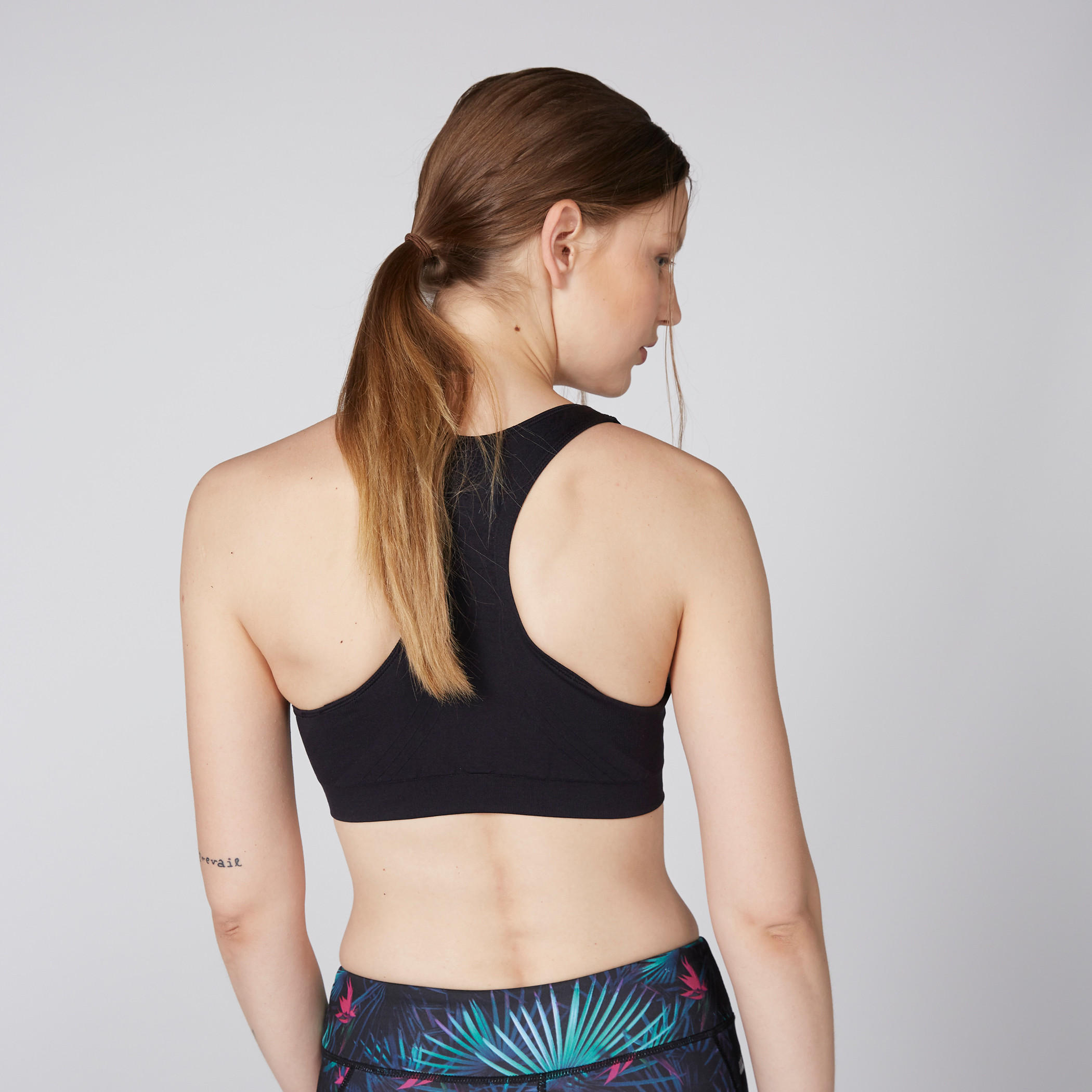 Seamless Racer Back Bra-sports-women-clothing-sportsbras-image-2