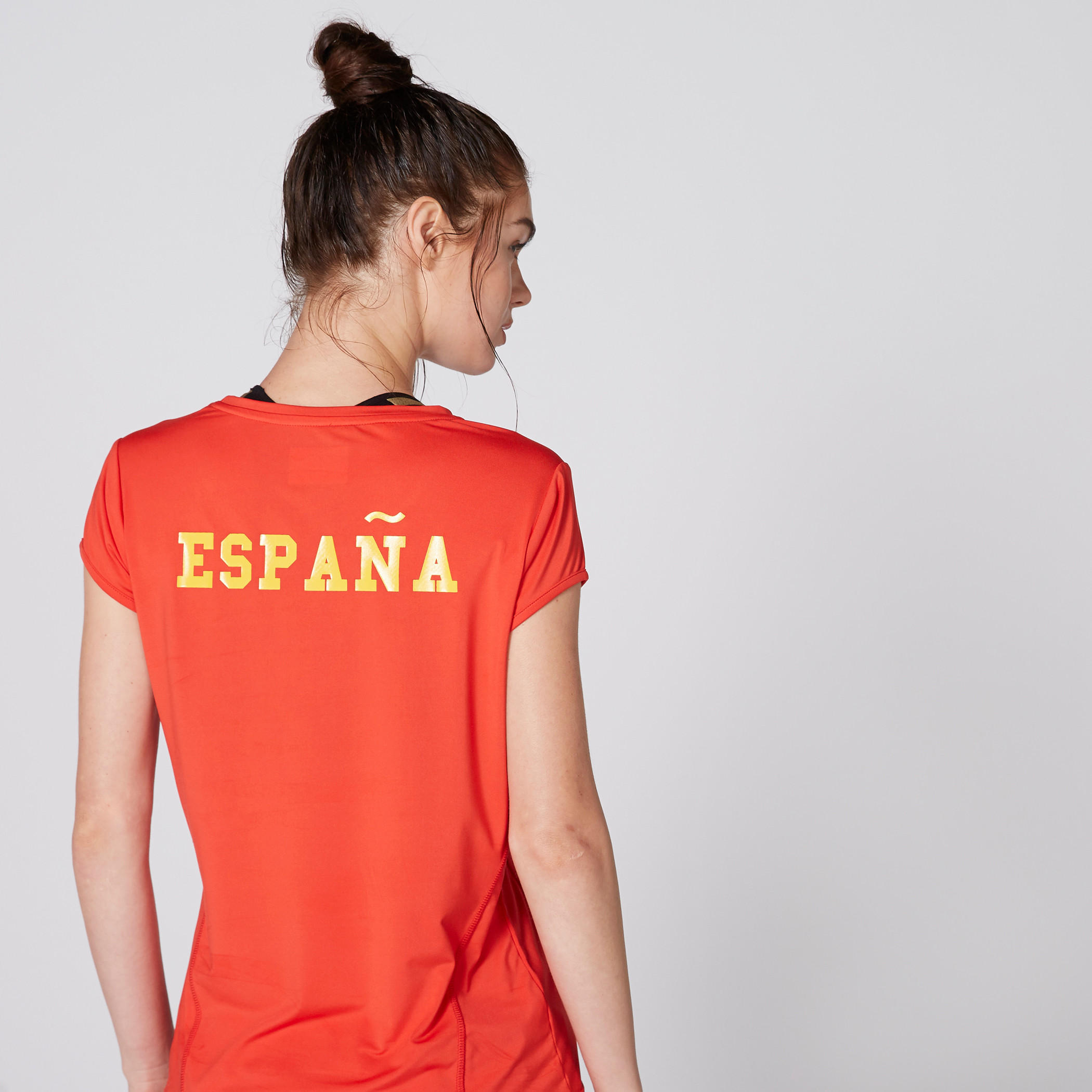 تيشيرت بياقة مستديرة وأكمام كاب وطبعات إسبانيا-women-clothing-tshirts-image-4