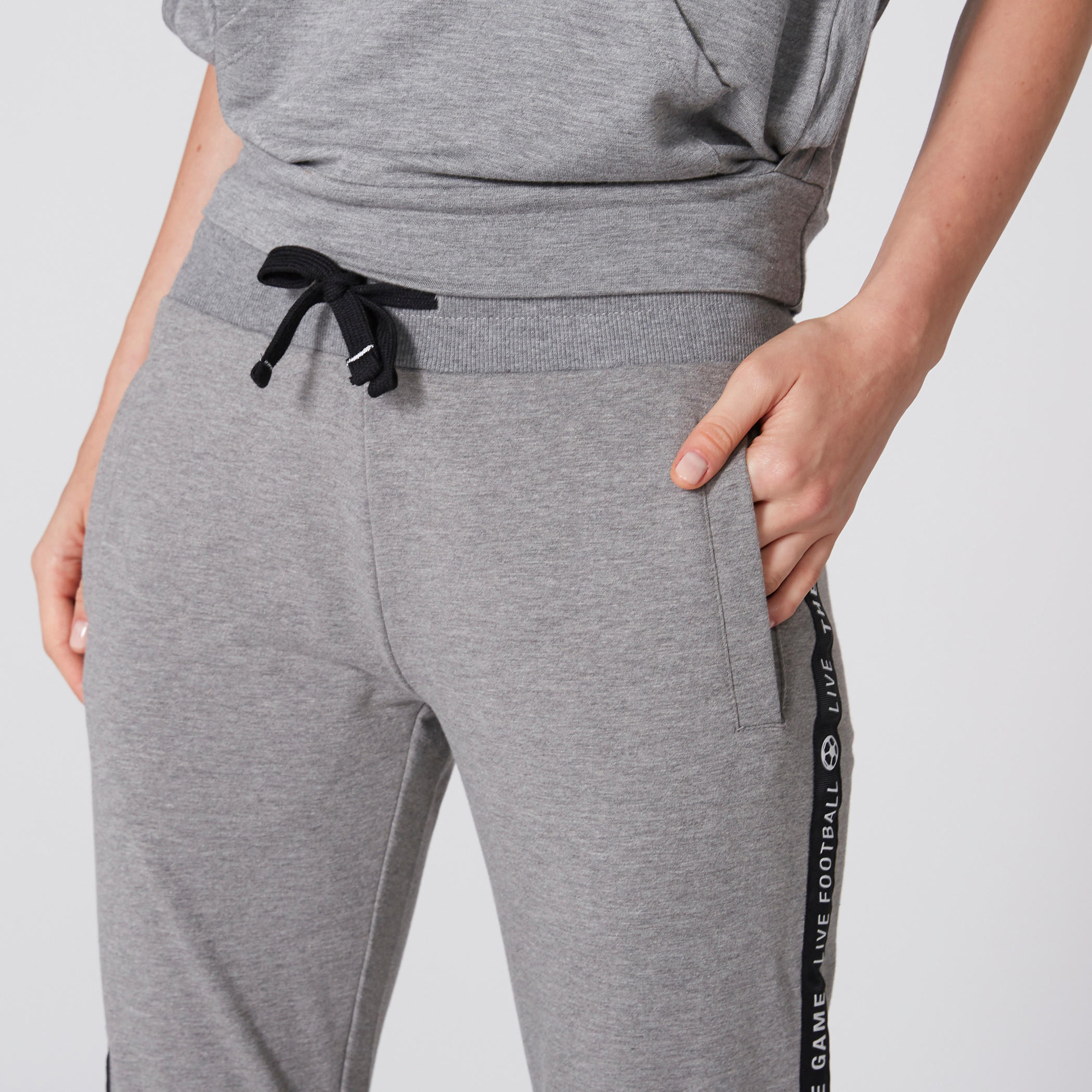 بنطال رياضي طويل بخصر مطاطي وشريطة-women-clothing-bottoms-joggers-image-3