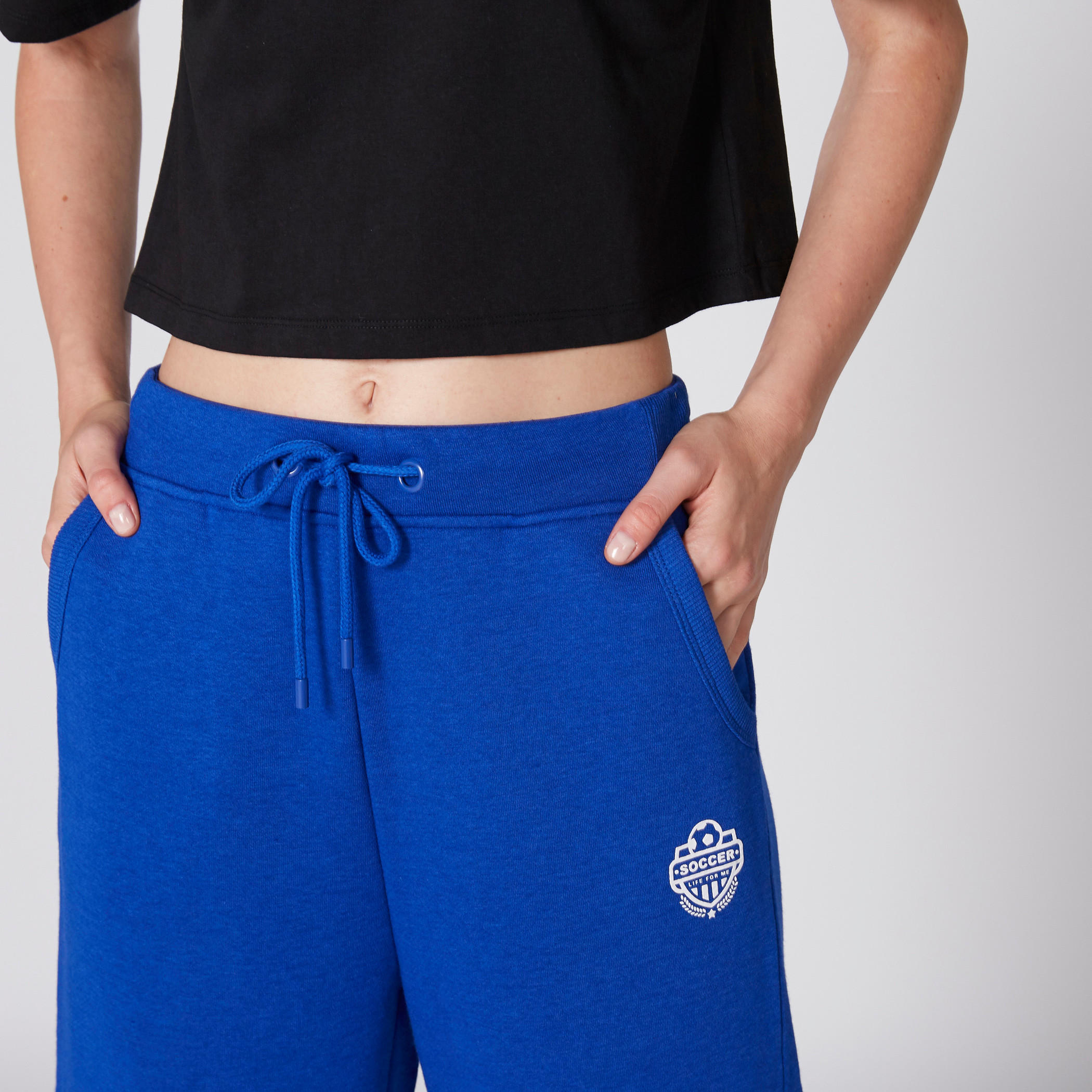 بنطال واسع الساقين بخصر مطّاطي ورباط وجيوب-women-clothing-bottoms-trousers-image-3