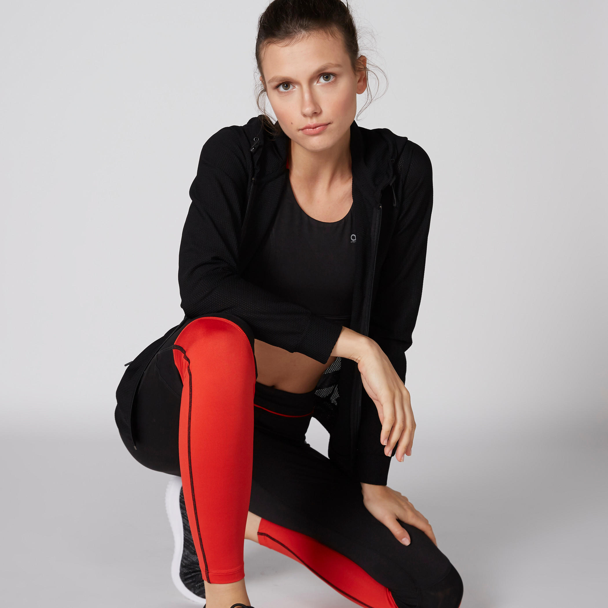 صدرية رياضية بياقة عميقة وأحزمة متقاطعة-sports-women-clothing-sportsbras-image-3