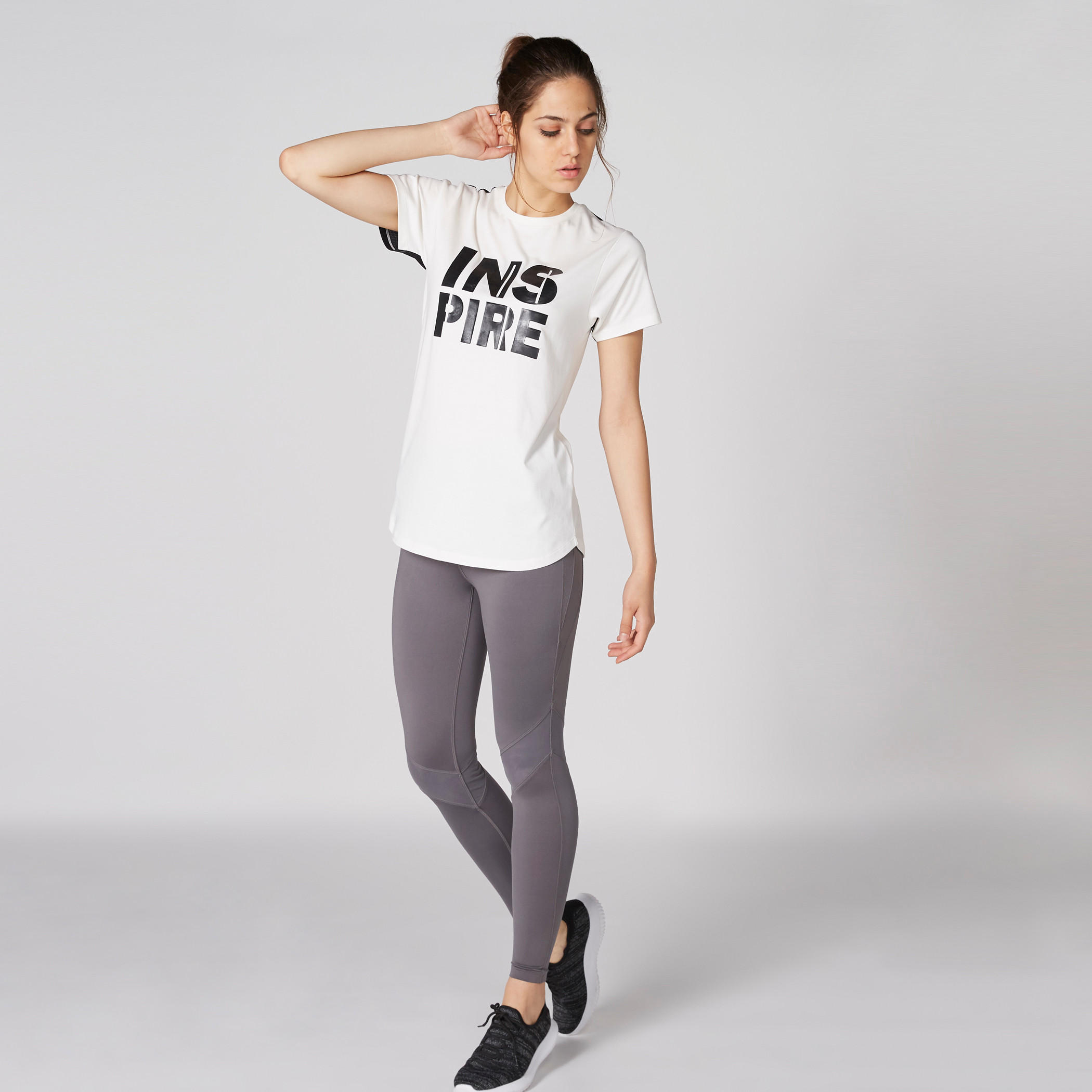 تيشيرت بأكمام قصيرة وطبعات-women-clothing-tshirts-image-3