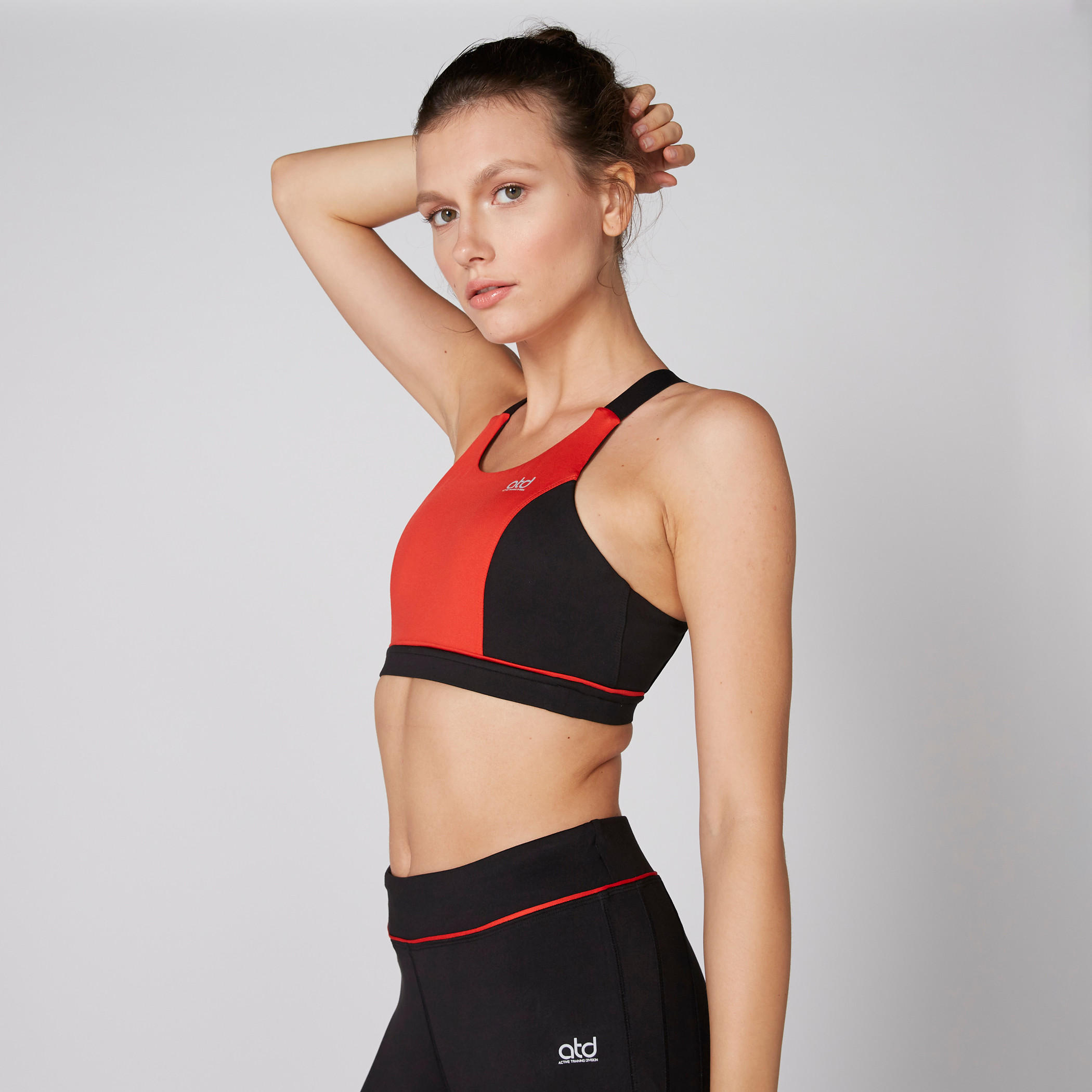 صدرية رياضية بحزام متقاطع ورقبة عميقة-sports-women-clothing-sportsbras-image-3