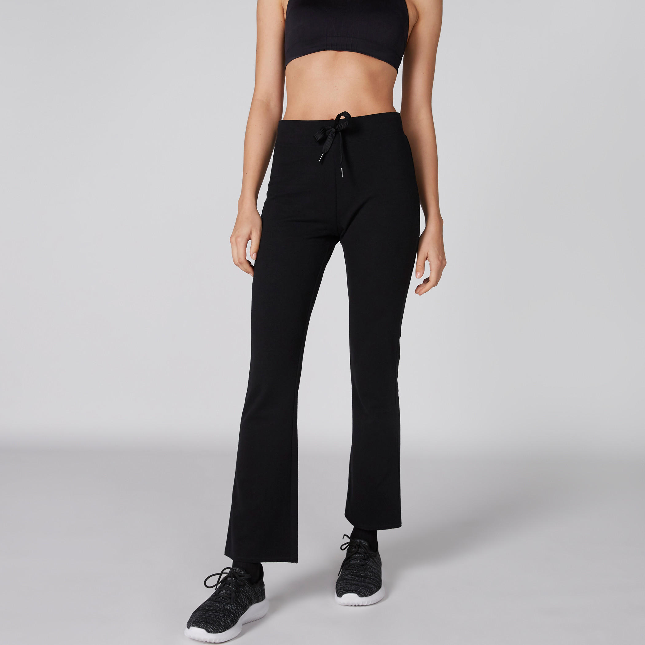 بنطال بخصر مطاطي ورباط وجيوب-women-clothing-sportswearandactivewear-bottoms-image-3