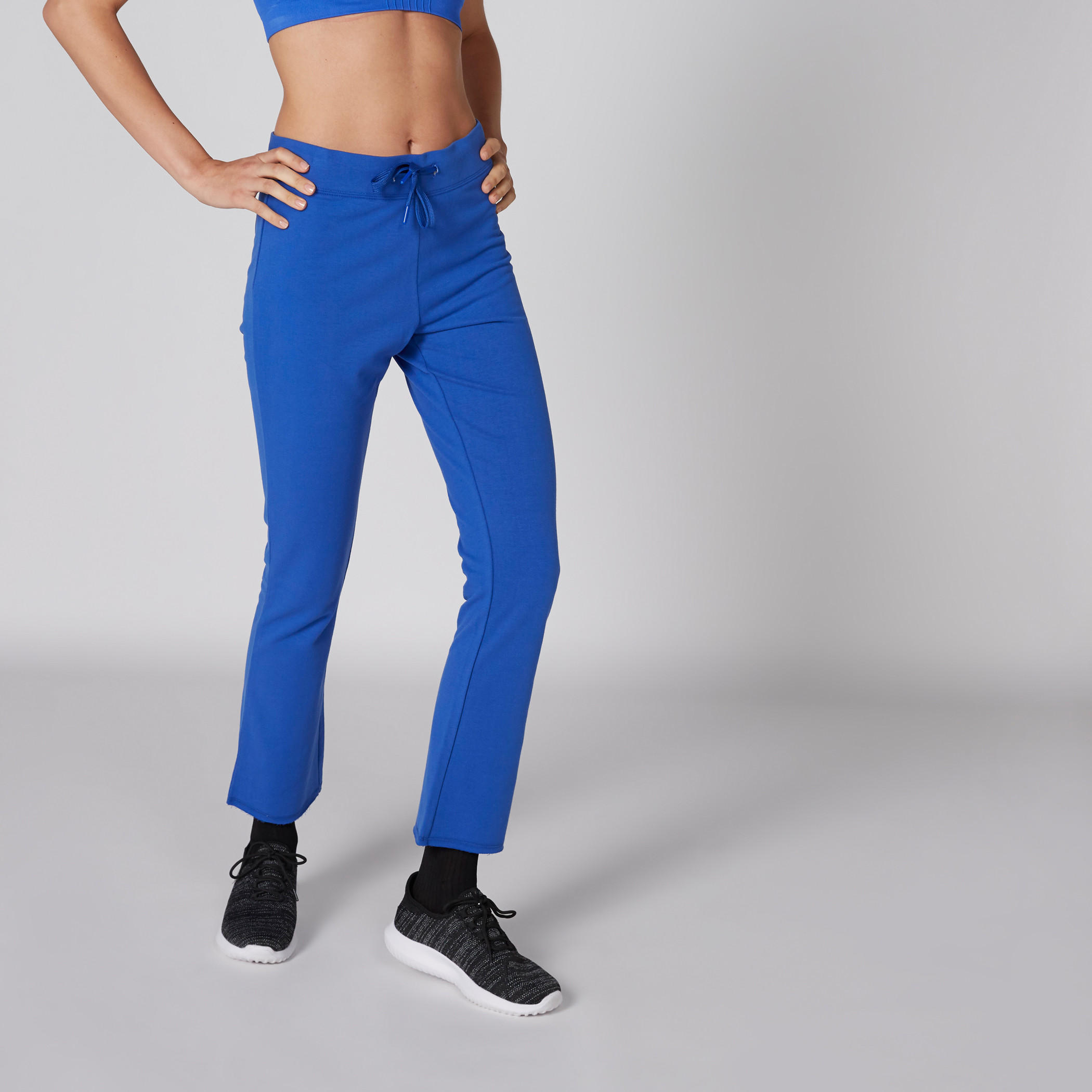 بنطال بخصر مطاطي ورباط وجيوب-women-clothing-sportswearandactivewear-bottoms-image-3