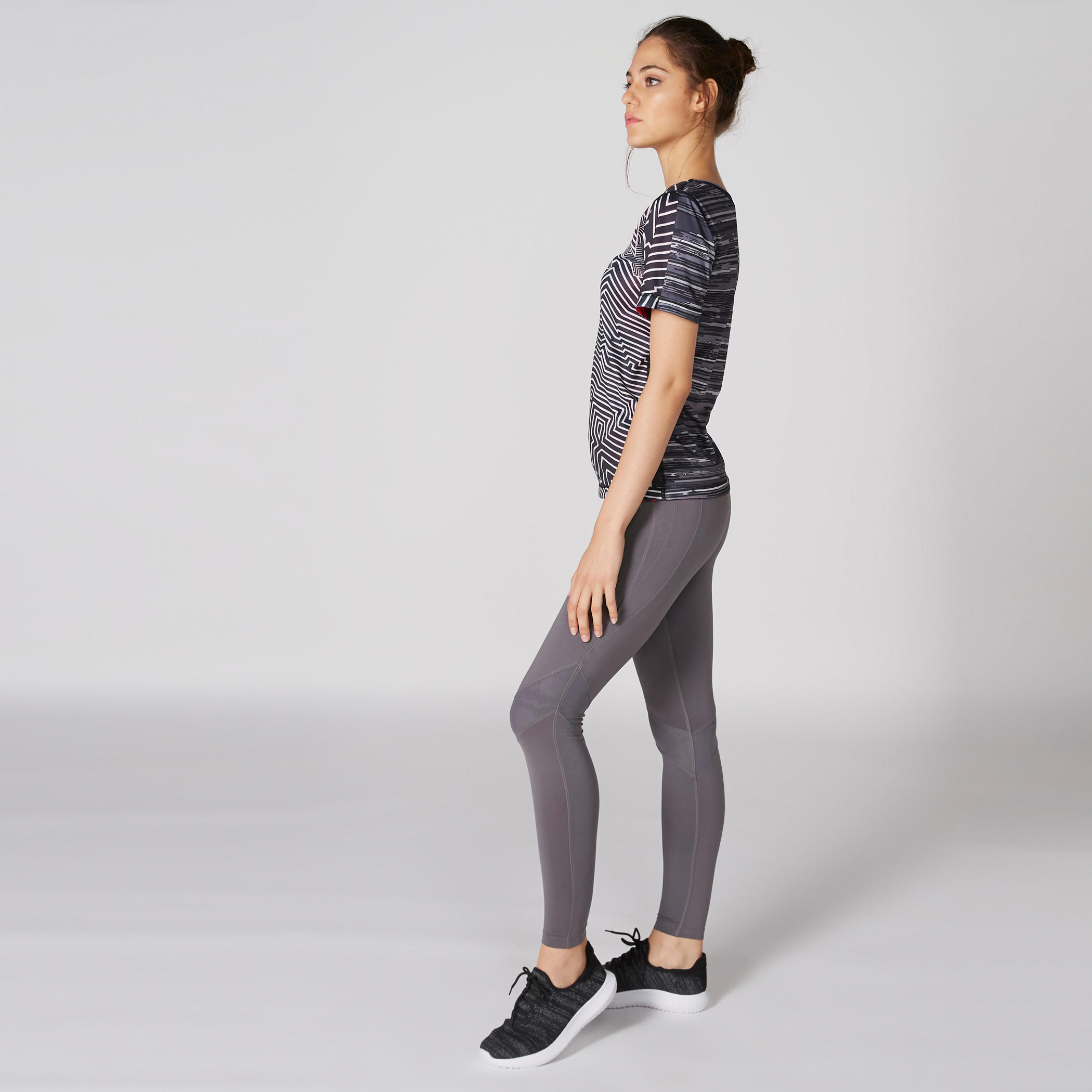 تيشيرت يستخدم على الوجهين بياقة مستديرة وأكمام قصيرة وطبعات-women-clothing-tshirts-image-5