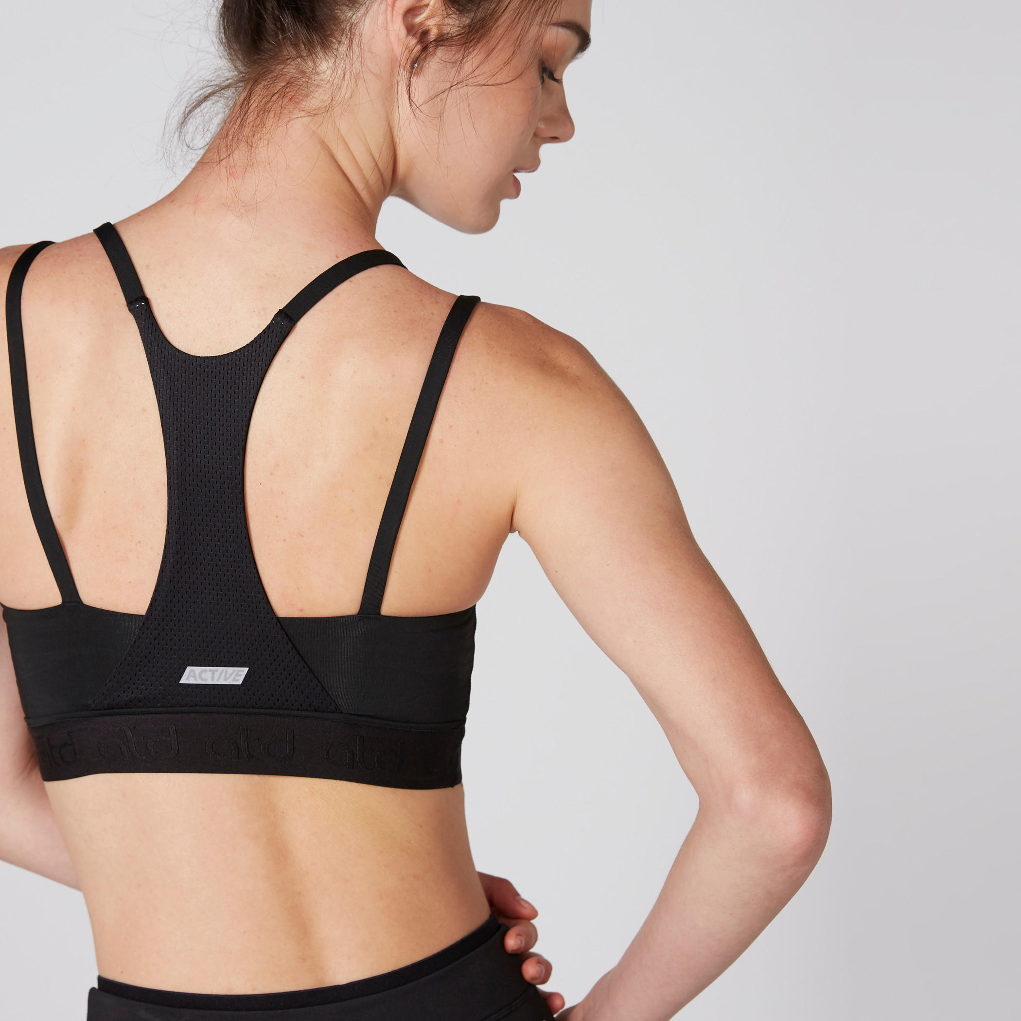 صدرية رياضية بظهر ريسر وتفاصيل شبكية-sports-women-clothing-sportsbras-image-4