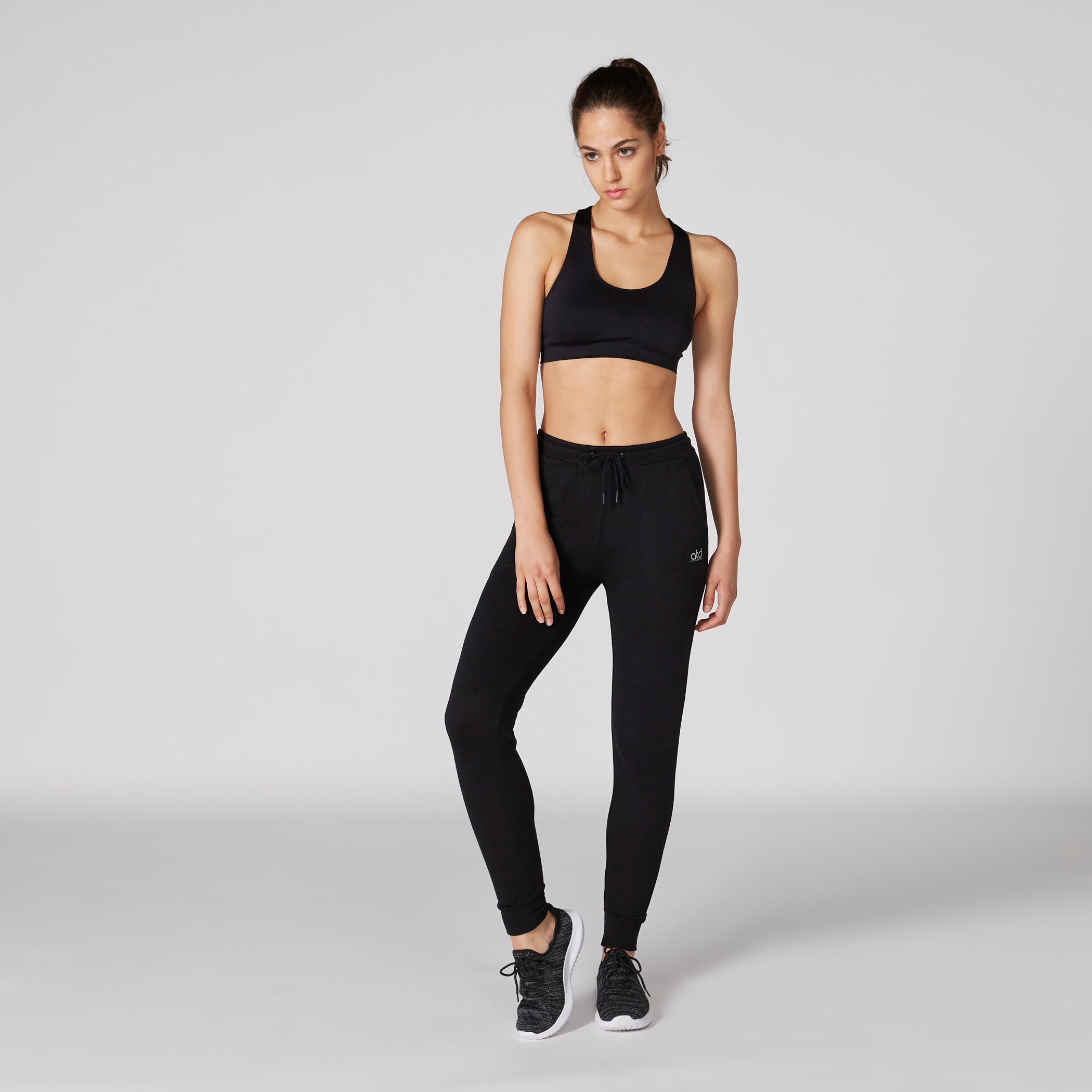 بنطال رياضي طويل بخصر مطّاطي وجيوب-women-clothing-sportswearandactivewear-bottoms-image-1