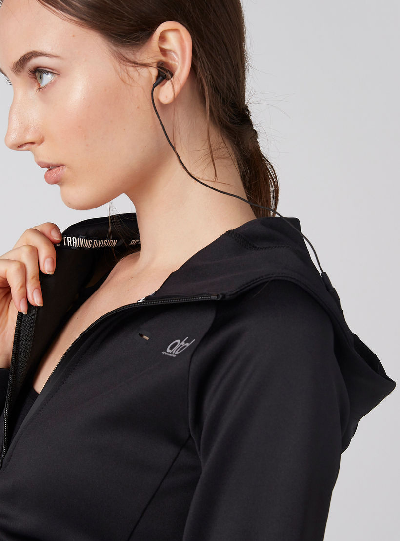 جاكيت بقبّعة وأكمام طويلة وسحّاب إغلاق وجيوب-women-clothing-sportswearandactivewear-coatsandjackets-jackets-image-3