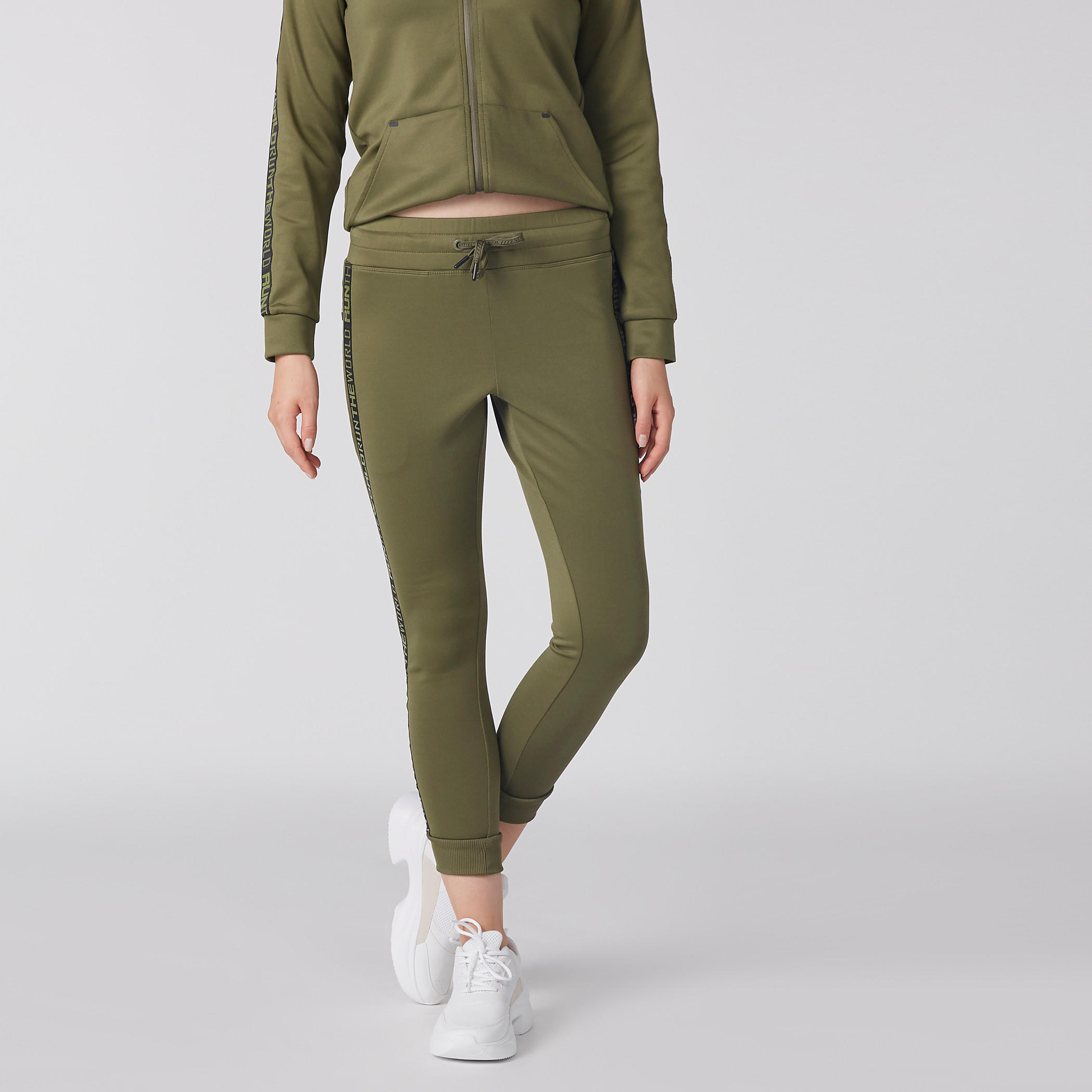بنطال رياضي طويل بشريطة جانبية ورباط-women-clothing-sportswearandactivewear-bottoms-image-5