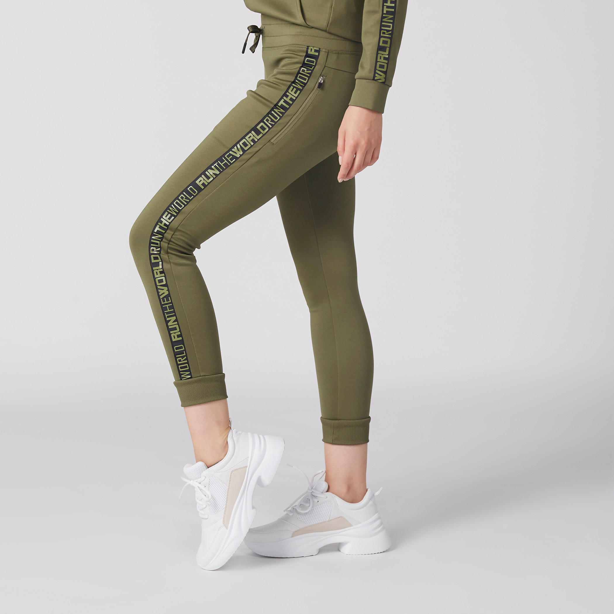 بنطال رياضي طويل بشريطة جانبية ورباط-women-clothing-sportswearandactivewear-bottoms-image-3
