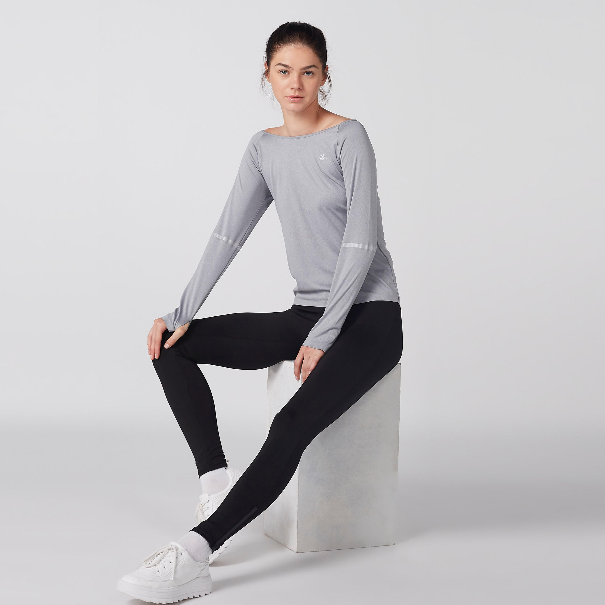 Round Neck T-Shirt with Long Sleeves-women-clothing-sportswearandactivewear-tshirtsandvests-image-1