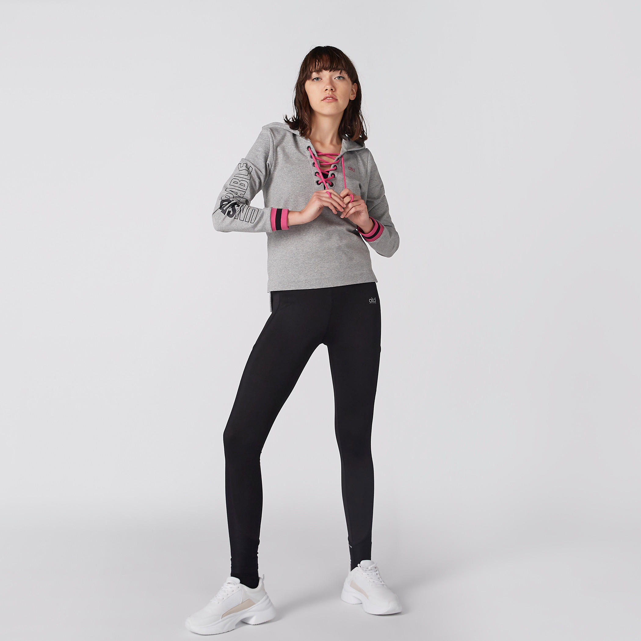 سويت شيرت ميلانج بأكمام طويلة وقبعة-women-clothing-sportswearandactivewear-hoodiesandsweatshirts-image-1