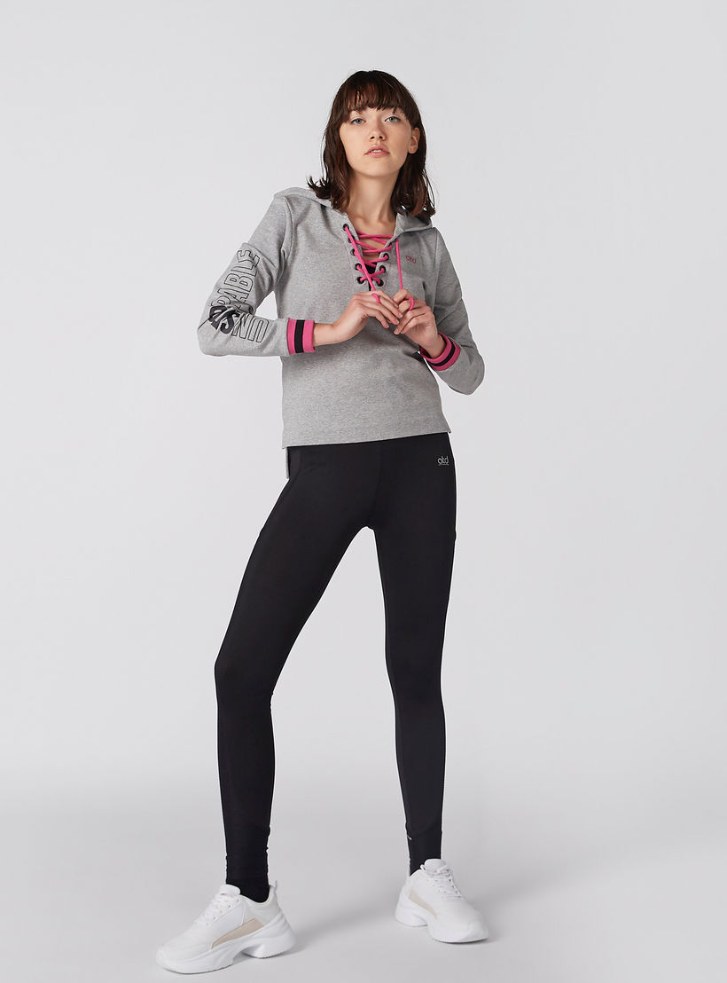 سويت شيرت ميلانج بأكمام طويلة وقبعة-women-clothing-sportswearandactivewear-hoodiesandsweatshirts-image-1