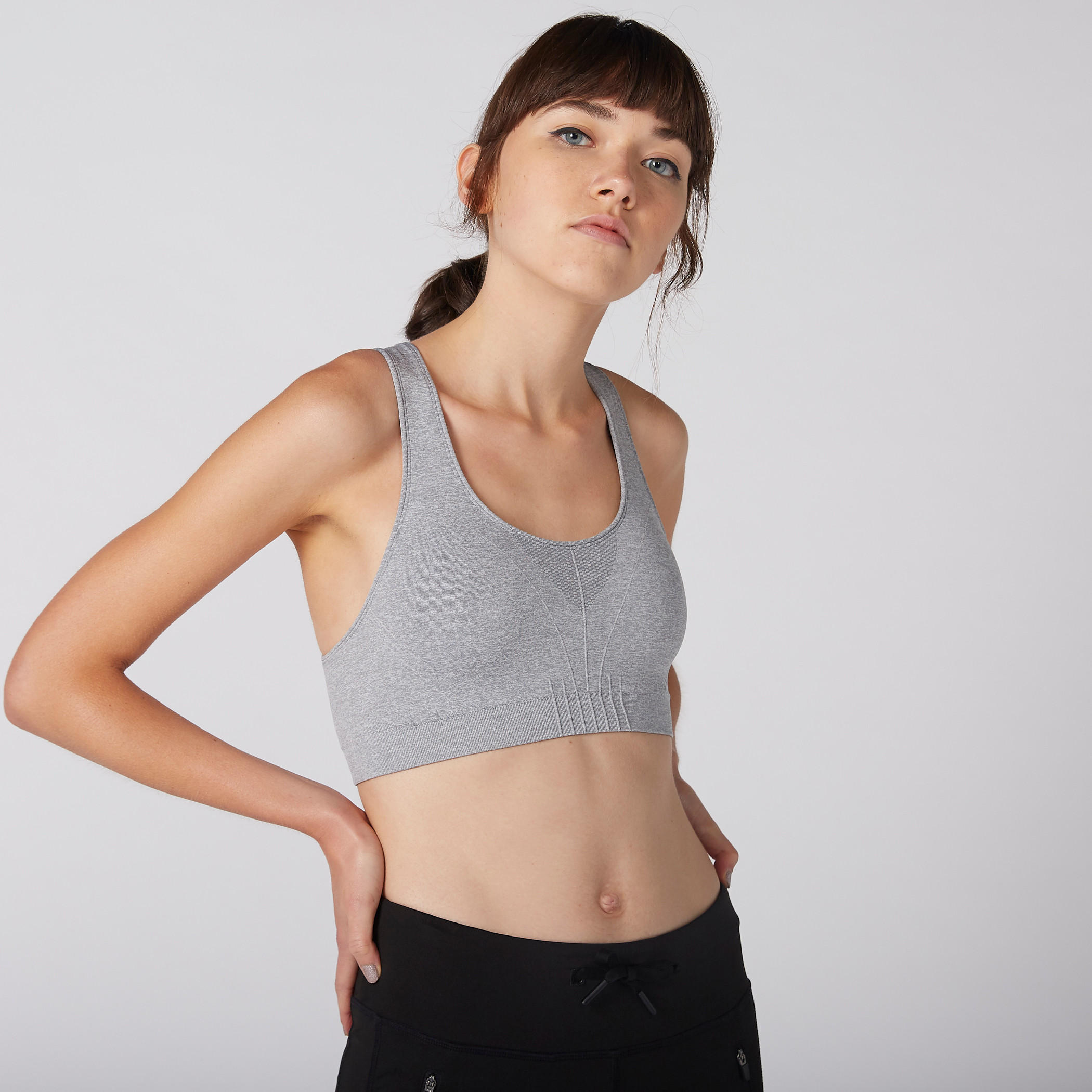 صدرية رياضية بارزة الملمس بظهر متقاطع-women-clothing-sportswearandactivewear-tshirtsandvests-image-1