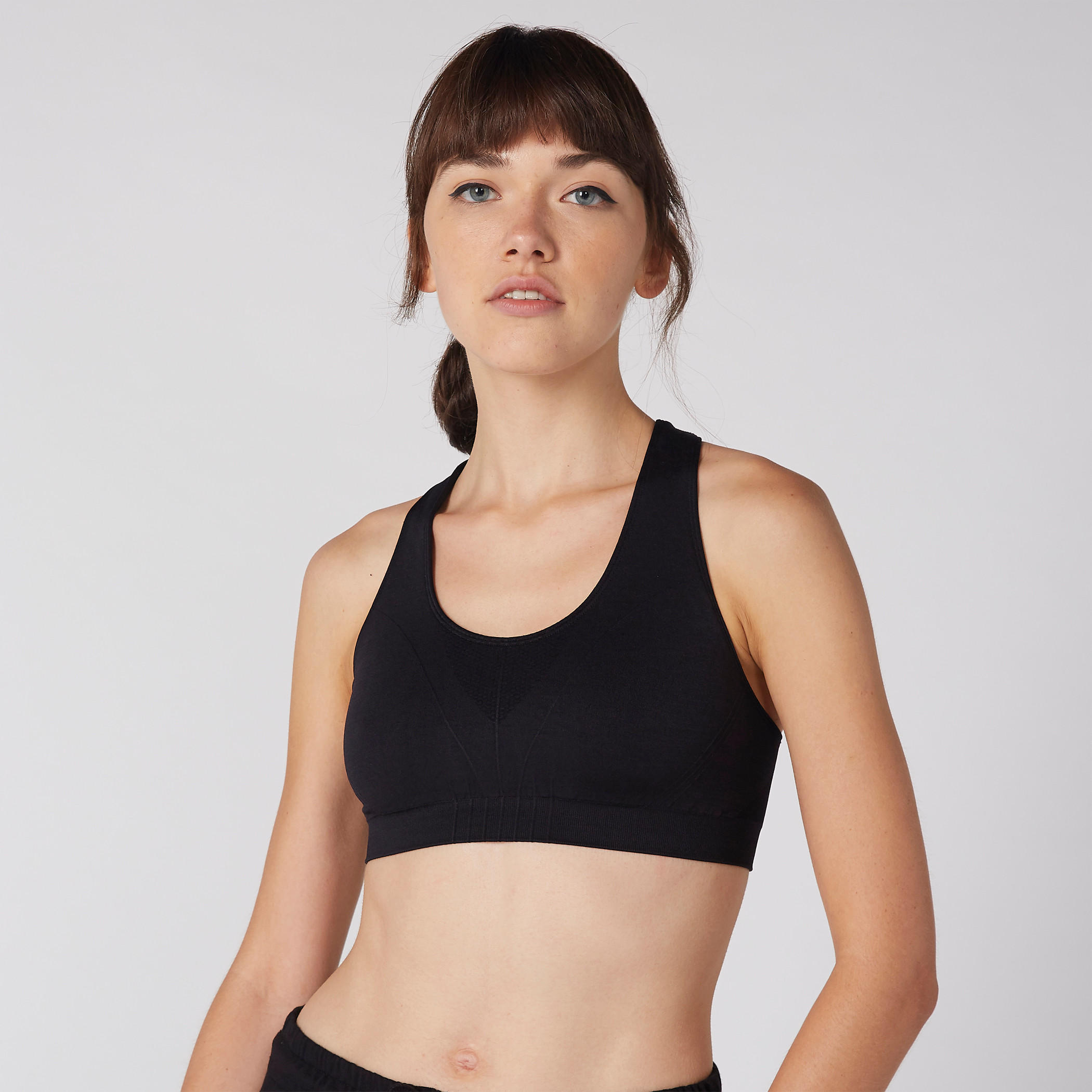 صدرية رياضية بارزة الملمس بياقة عميقة وظهر ريسر-sports-women-clothing-sportsbras-image-1