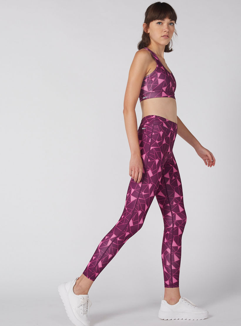 صدرية رياضية بياقة عميقة وظهر ريسر وطبعات-sports-women-clothing-sportsbras-image-2