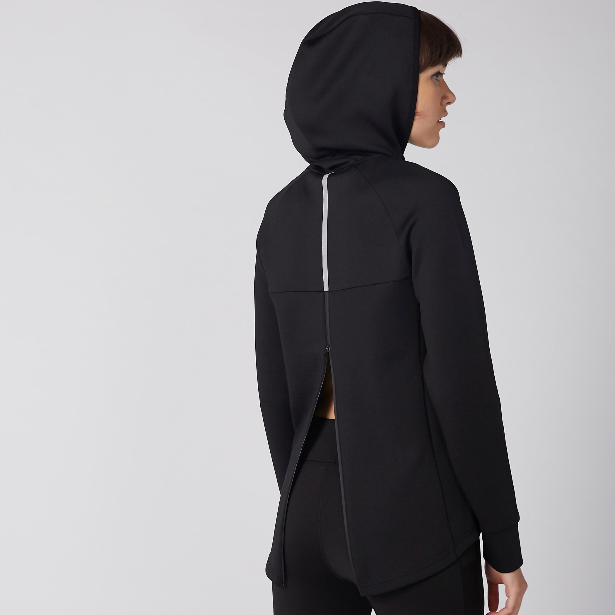جاكيت بأكمام طويلة وسحّاب خلفي وجيوب-women-clothing-sportswearandactivewear-coatsandjackets-jackets-image-4