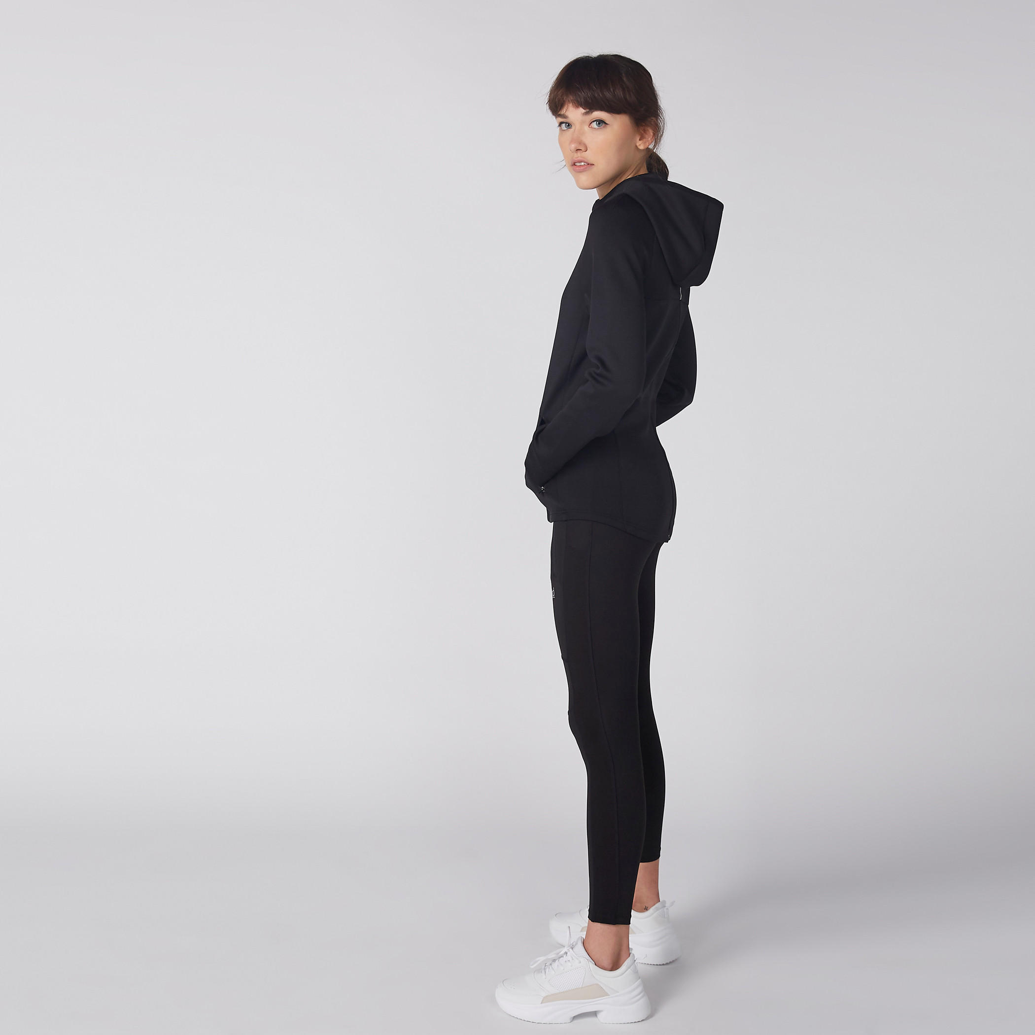 جاكيت بأكمام طويلة وسحّاب خلفي وجيوب-women-clothing-sportswearandactivewear-coatsandjackets-jackets-image-5